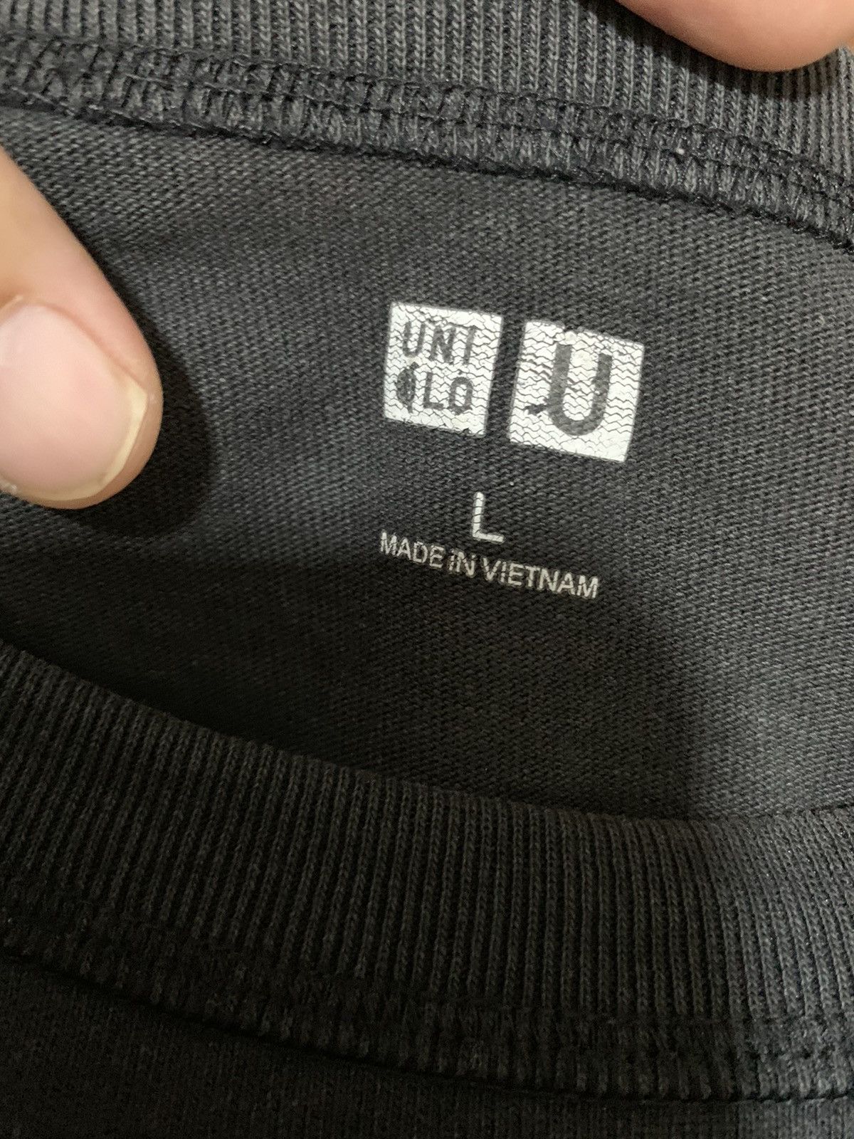 Uniqlo Uniqlo Black Tee Size US L / EU 52-54 / 3 - 6 Thumbnail
