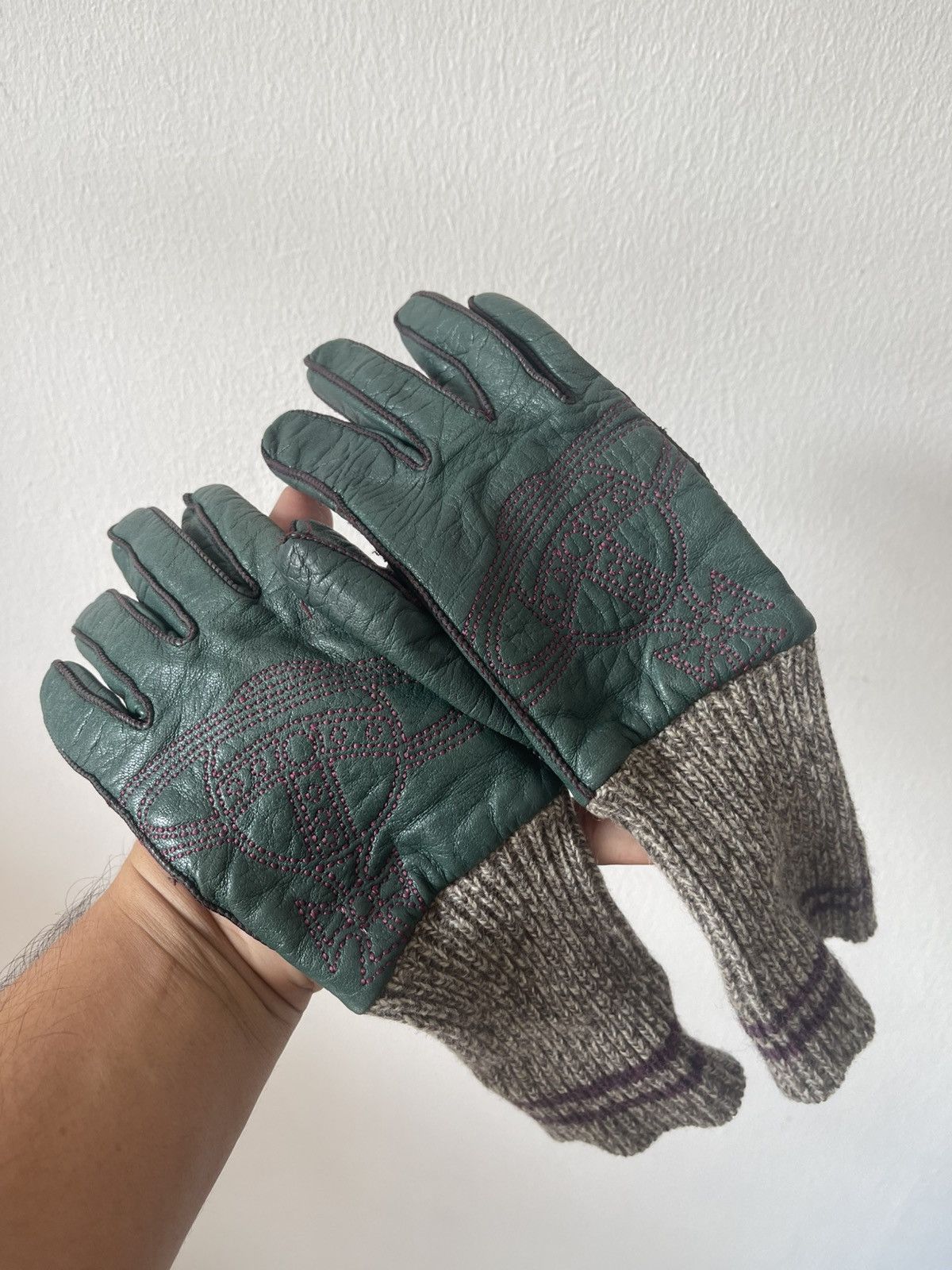 Vivienne Westwood Vintage Vivienne Westwood Leather Glove Big Orb Size ONE SIZE - 2 Thumbnail