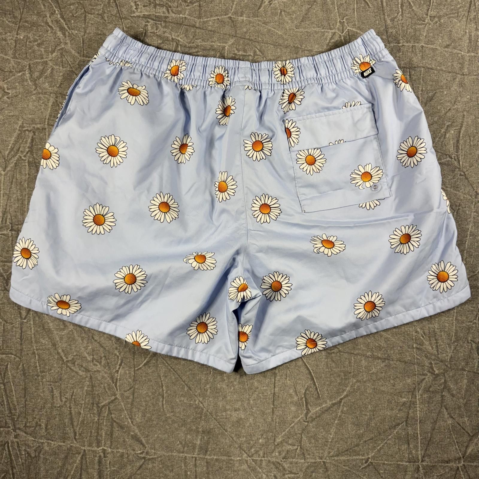 Nike Nike Shorts Men's XL Blue Blue Floral Flower DM6909-548 Size US 36 / EU 52 - 4 Thumbnail