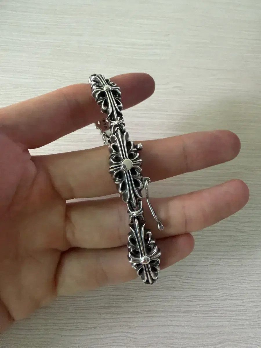 アクセサリー CHROME HEARTS CROSS LINK (6LINK) Chrome Hearts Chrome Hearts Floral Cross Link Bracelet 6Link | Grailed