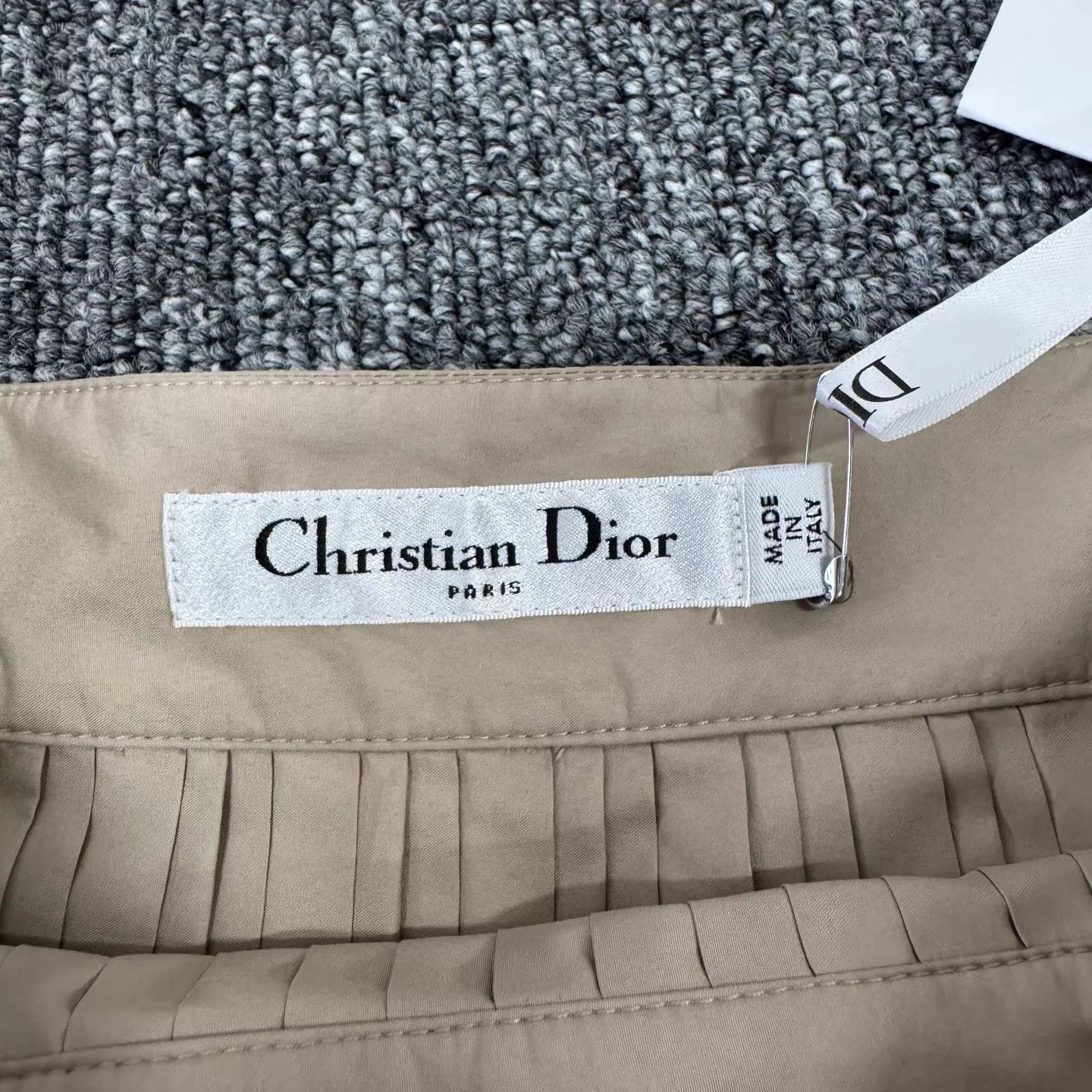 Dior Dior Beige Pleated Mini Skirt 36 (New with Tags) Size 26" / US 2 / IT 38 - 5 Thumbnail