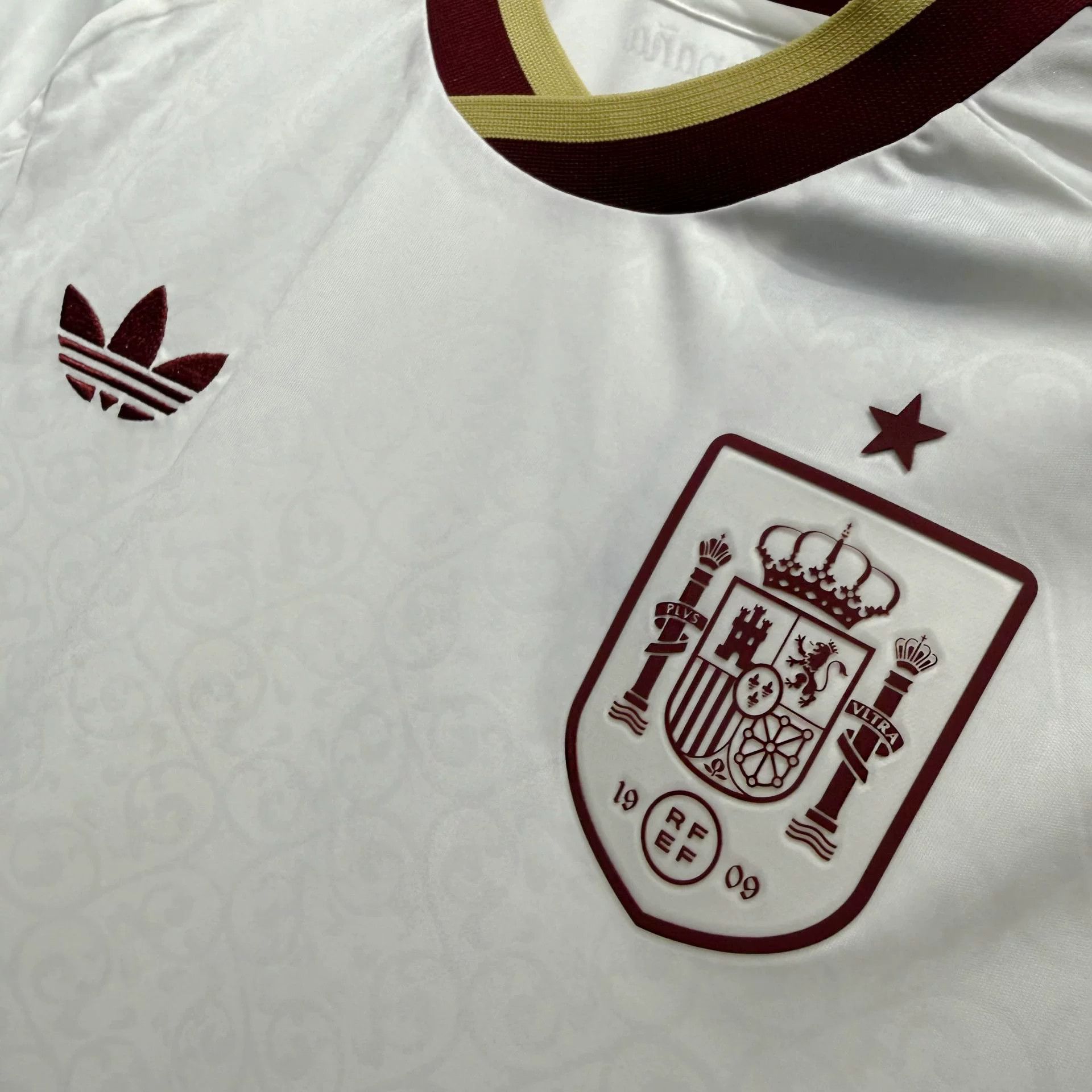 Other 2026 World Cup Spain Jersey Away Size US M / EU 48-50 / 2 - 2 Thumbnail