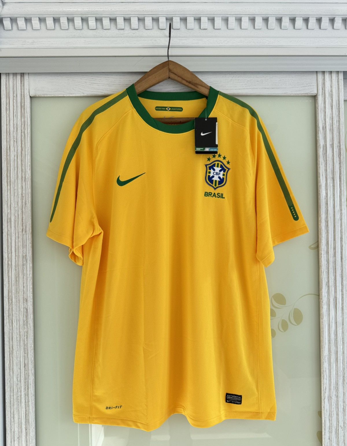 BNWT Brazil 2010-2011 Home Soccer Jersey Football Kit Shirt