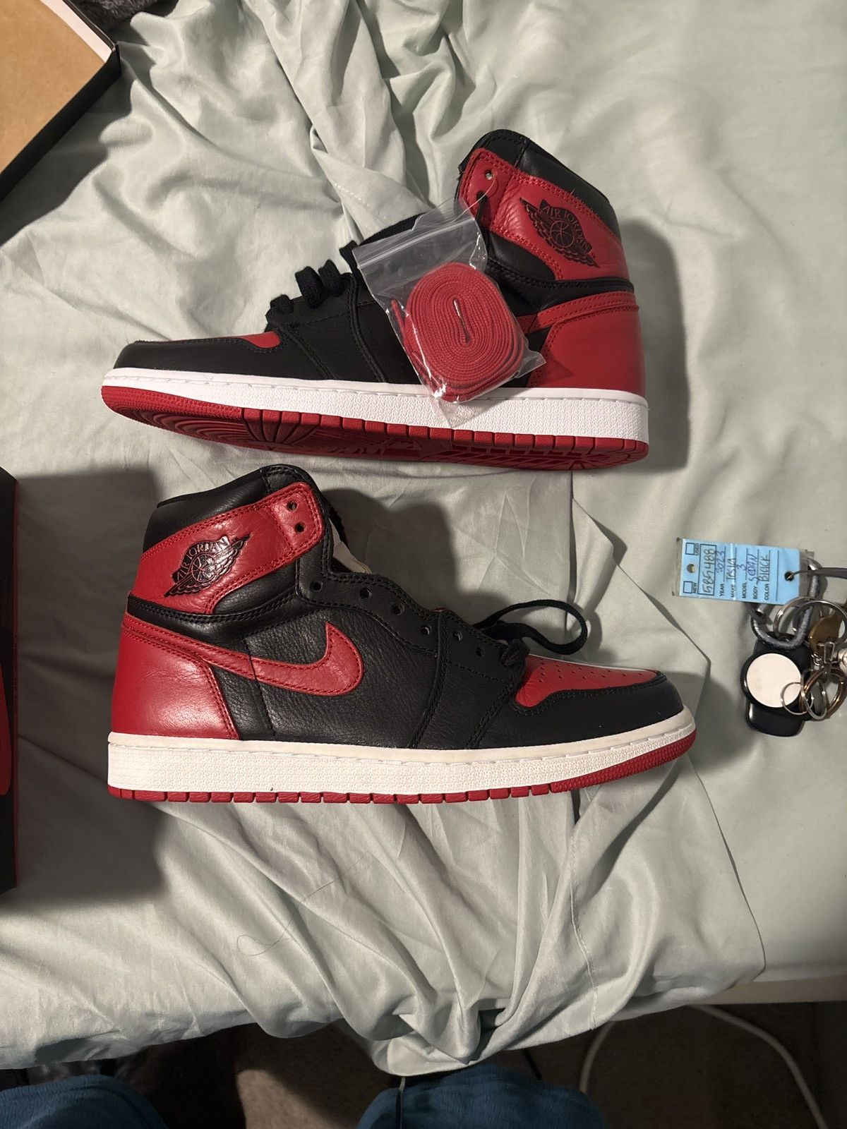 Jordan Brand Jordan retro 1 high og homage to home Size US 9.5 / EU 42-43 - 4 Thumbnail