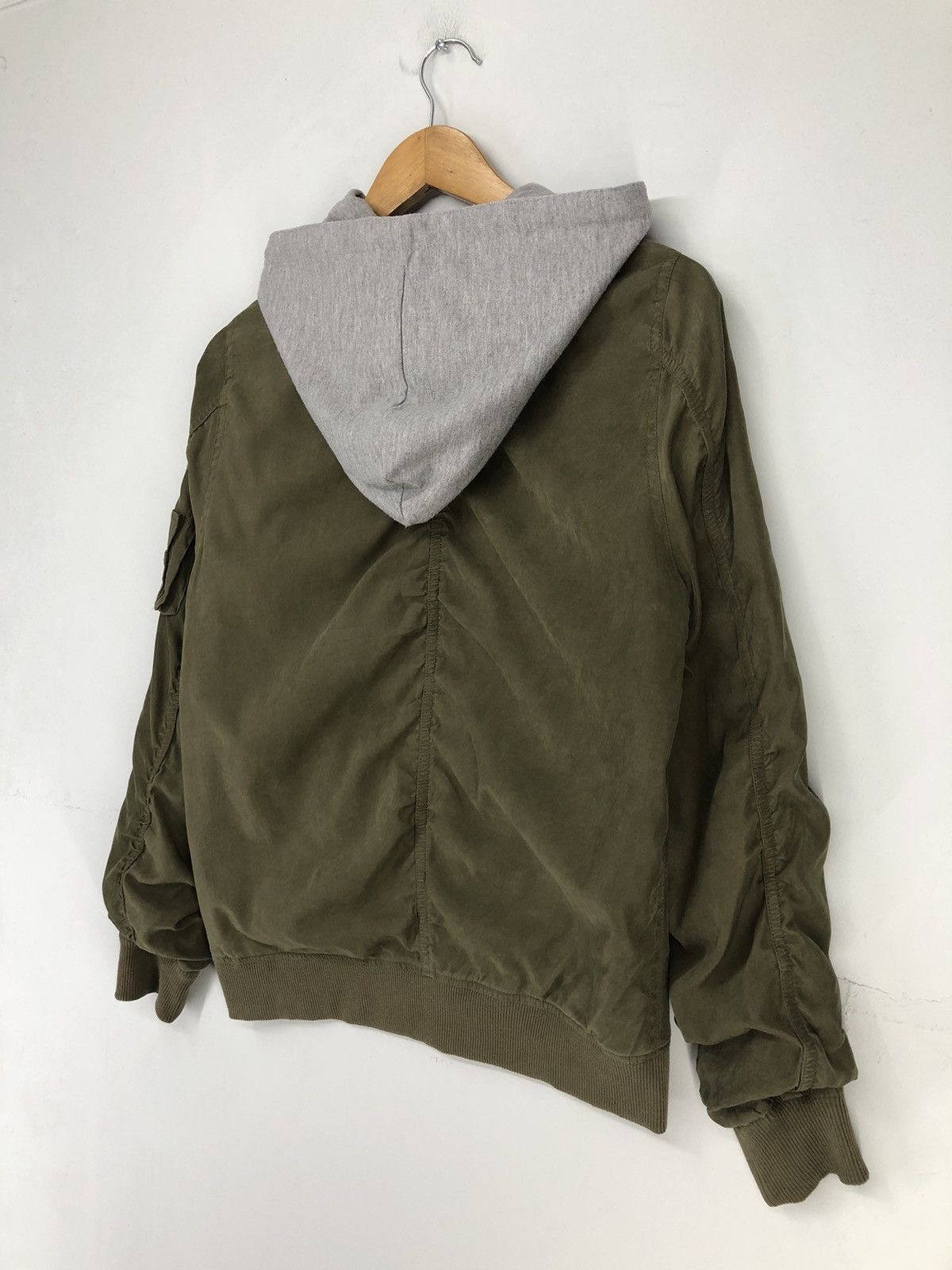 Japanese Brand × Vintage Private Pause Hooded Bomber Jacket Size US M / EU 48-50 / 2 - 6 Thumbnail