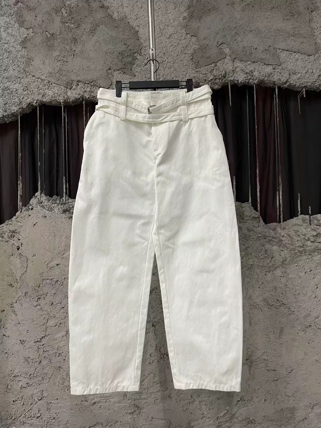 Bottega Veneta Bottega Veneta Beige Double-Belt Jeans Size US 34 / EU 50 - 1 Thumbnail