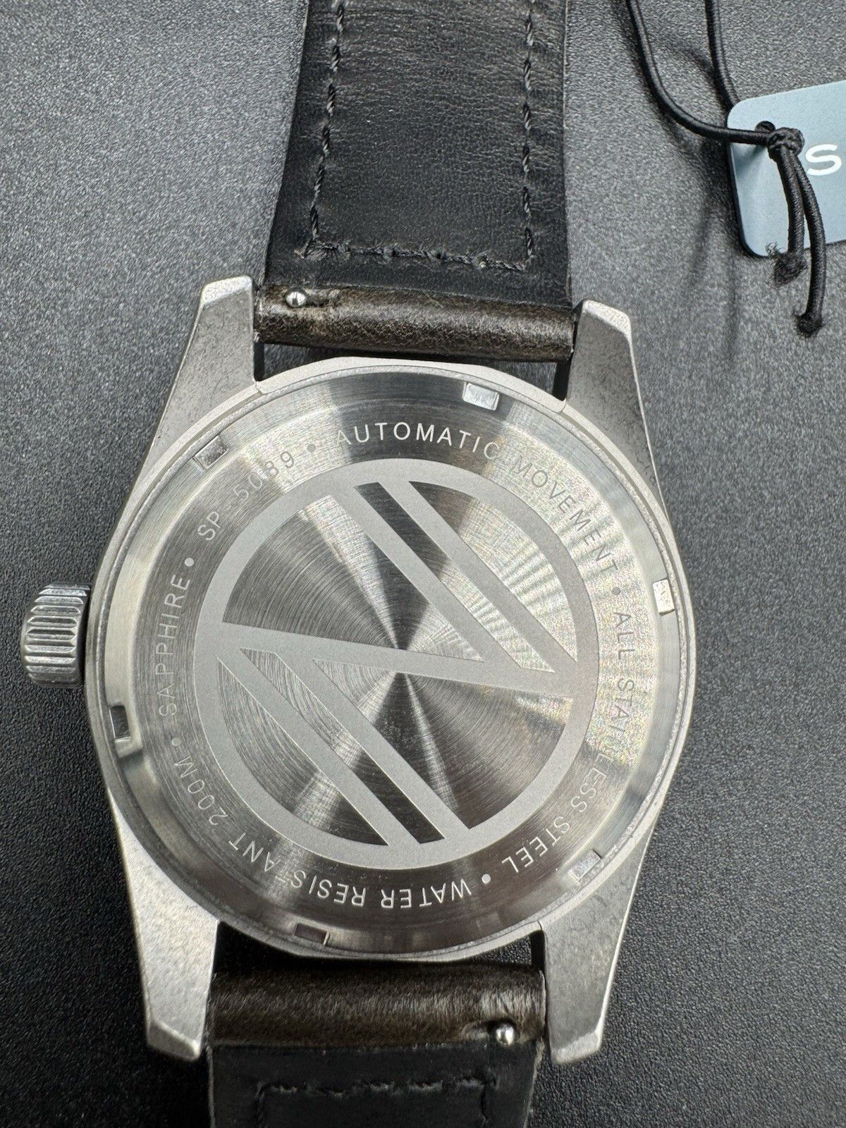Spinnaker Wreck Red Ring and Gray with Leather Black Dial Wristwatch SP-5089-01 Spinnaker Wreck Black & Gray Dial / Stainless Steel | Black  main image 2