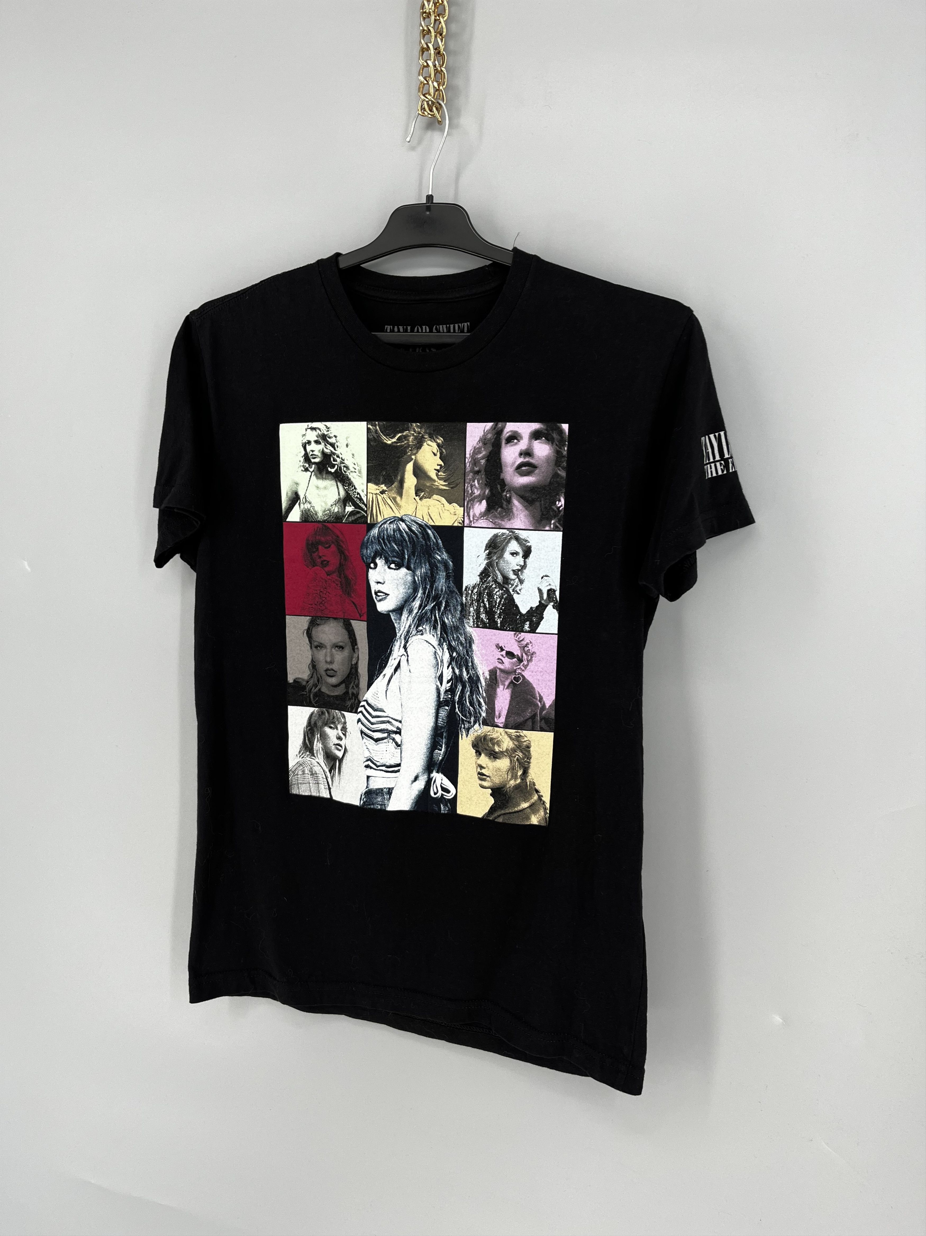 Band Tees Taylor Swift Reputation Stadium Tour T-Shirt Size S Size US S / EU 44-46 / 1 - 3 Thumbnail