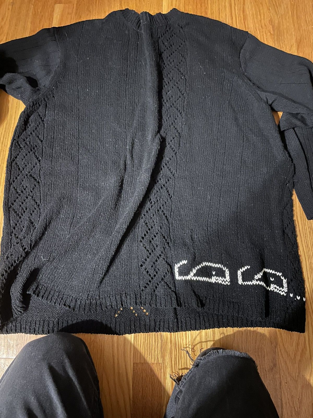 Yohji Yamamoto Yohji Yamamoto grandma knit sweater with whale design Size US L / EU 52-54 / 3 - 1 Thumbnail