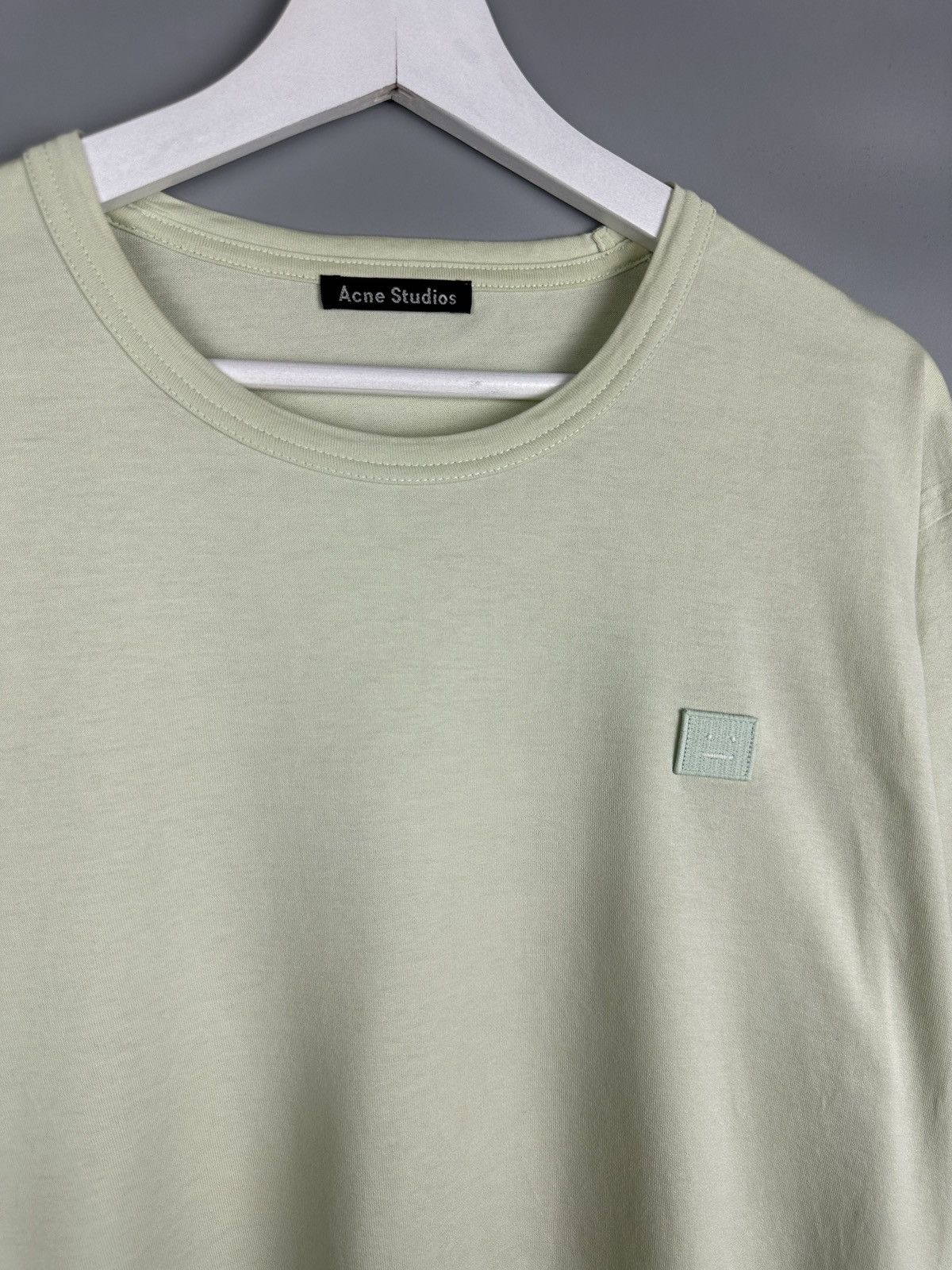 Acne Studios Acne Studios Face Logo T Shirt Tee Old Money Luxury Polo Size US L / EU 52-54 / 3 - 4 Thumbnail