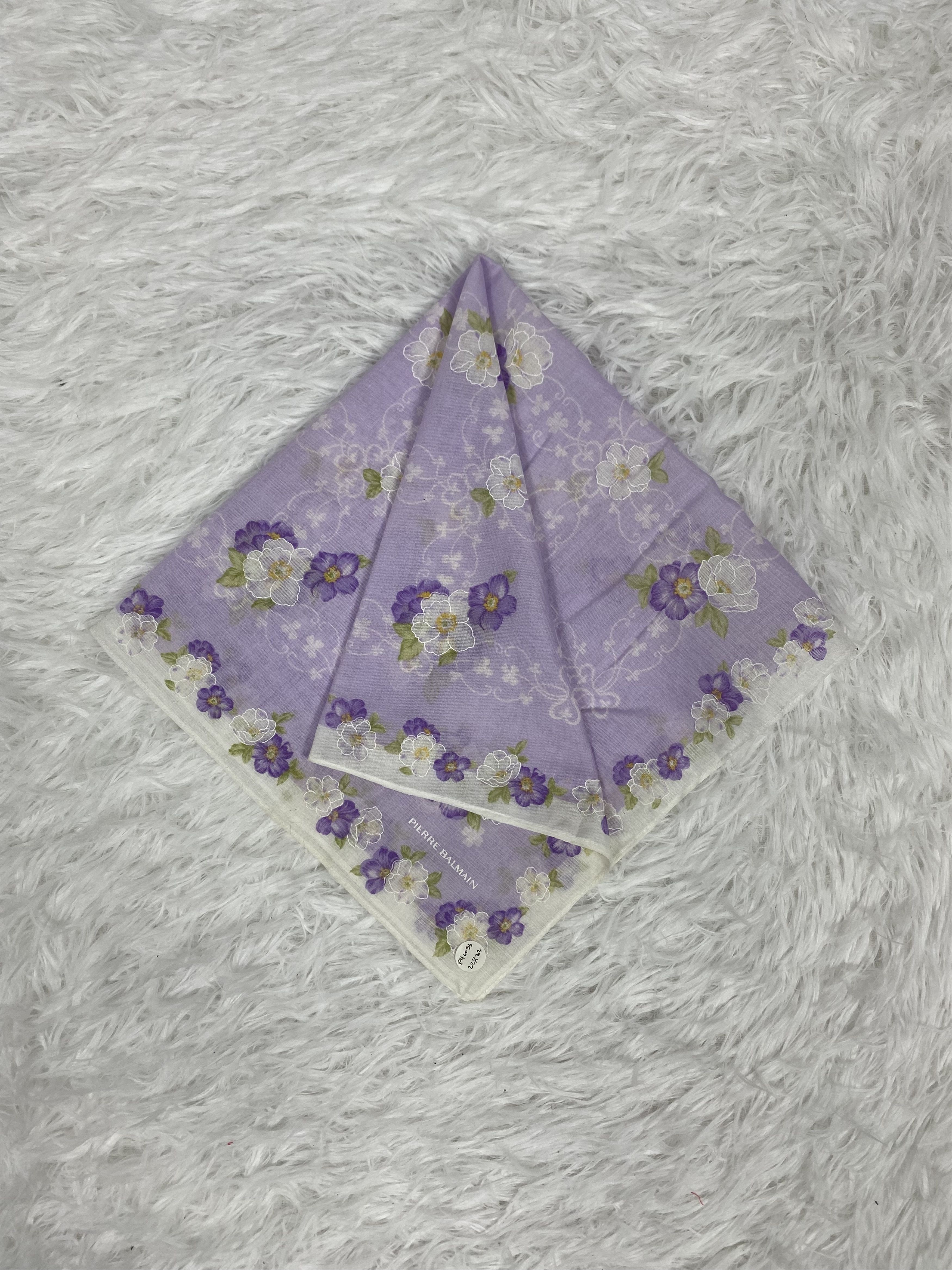 Pierre Balmain Vintage Pierre Balmain Handkerchief PH0033 Size ONE SIZE - 1 Thumbnail