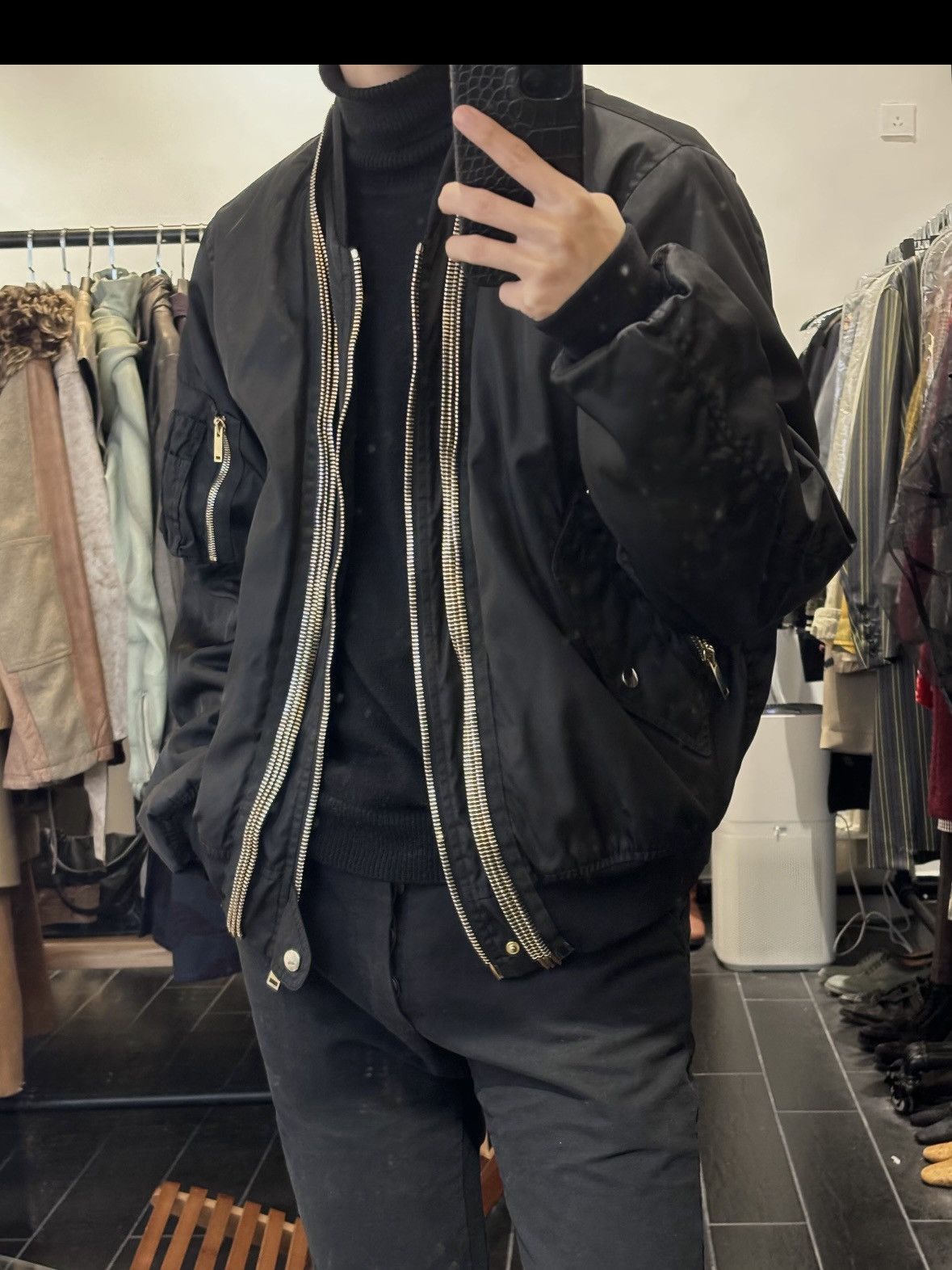 Alexander McQueen Alexander McQueen | AW2014 Black and Gold Bomber Jacket Size US M / EU 48-50 / 2 - 2 Thumbnail