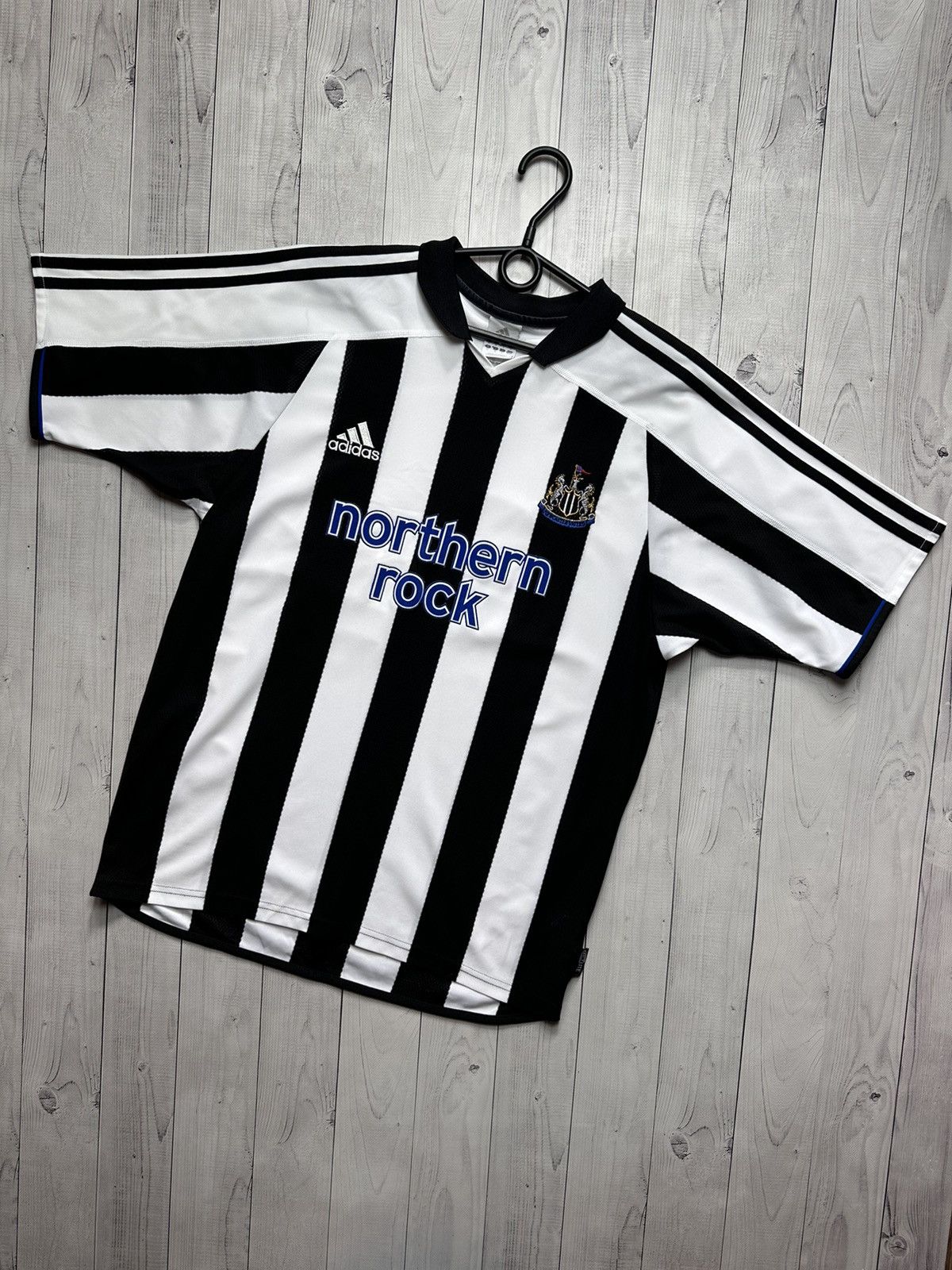 Adidas × Vintage Vintage adidas new Castle United soccer jersey size M Size US M / EU 48-50 / 2 - 1 Thumbnail