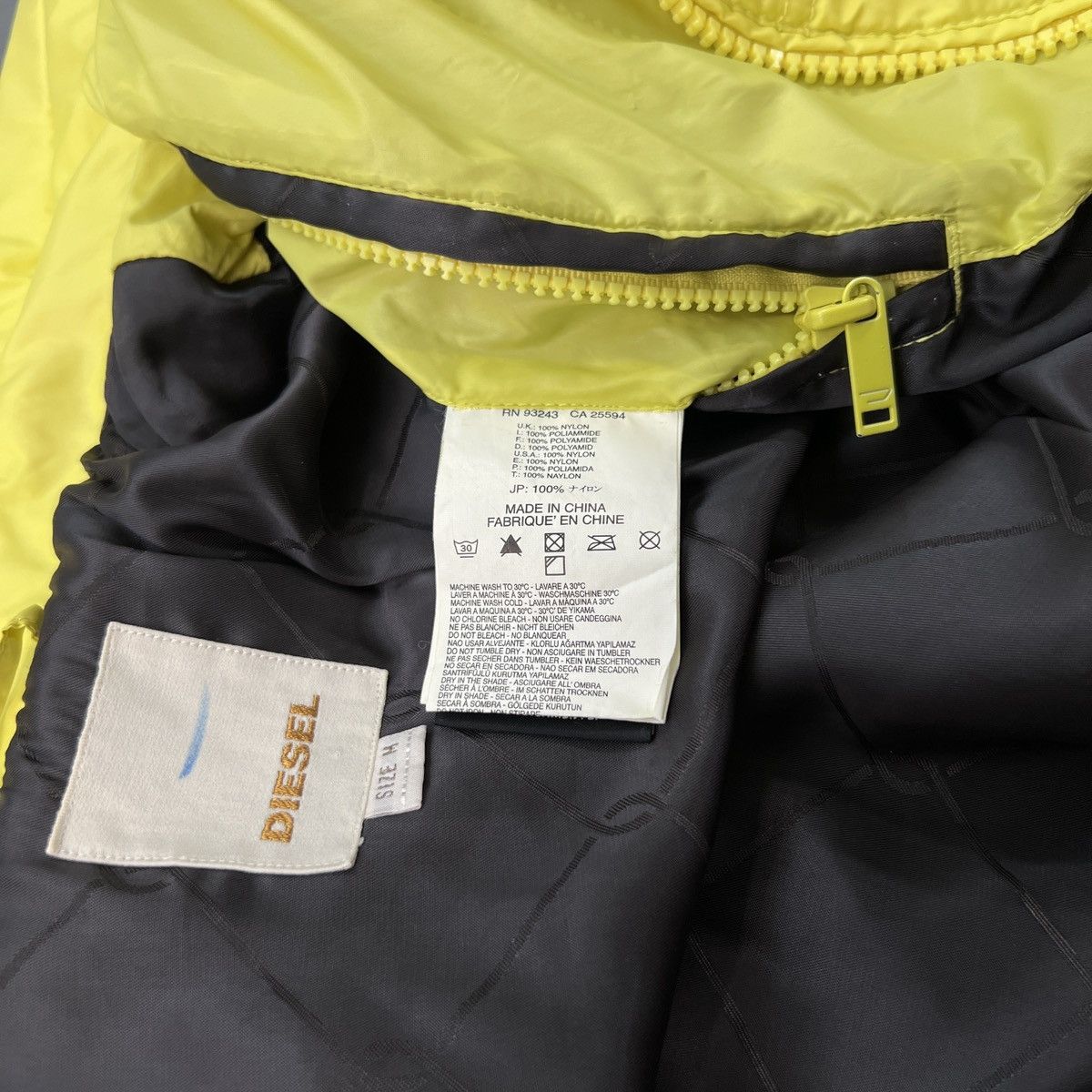 Diesel Y2K DIESEL DOWN PUFFER JACKET Size US M / EU 48-50 / 2 - 14 Thumbnail
