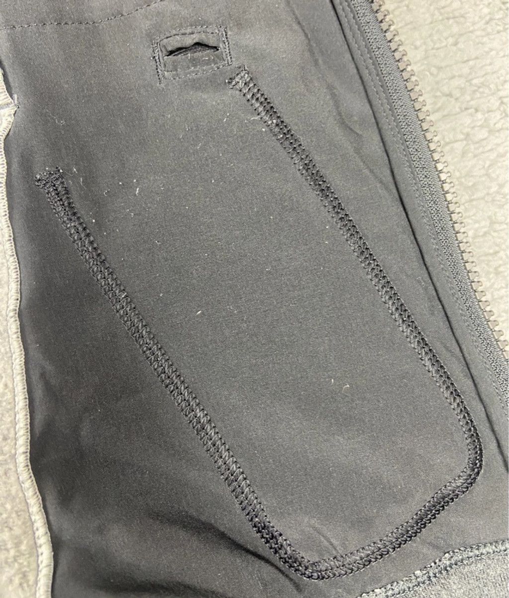 Lululemon Lululemon Gray Full Zip Jacket Sweatshirt Size 6 Fleece Size M / US 6-8 / IT 42-44 - 12 Thumbnail