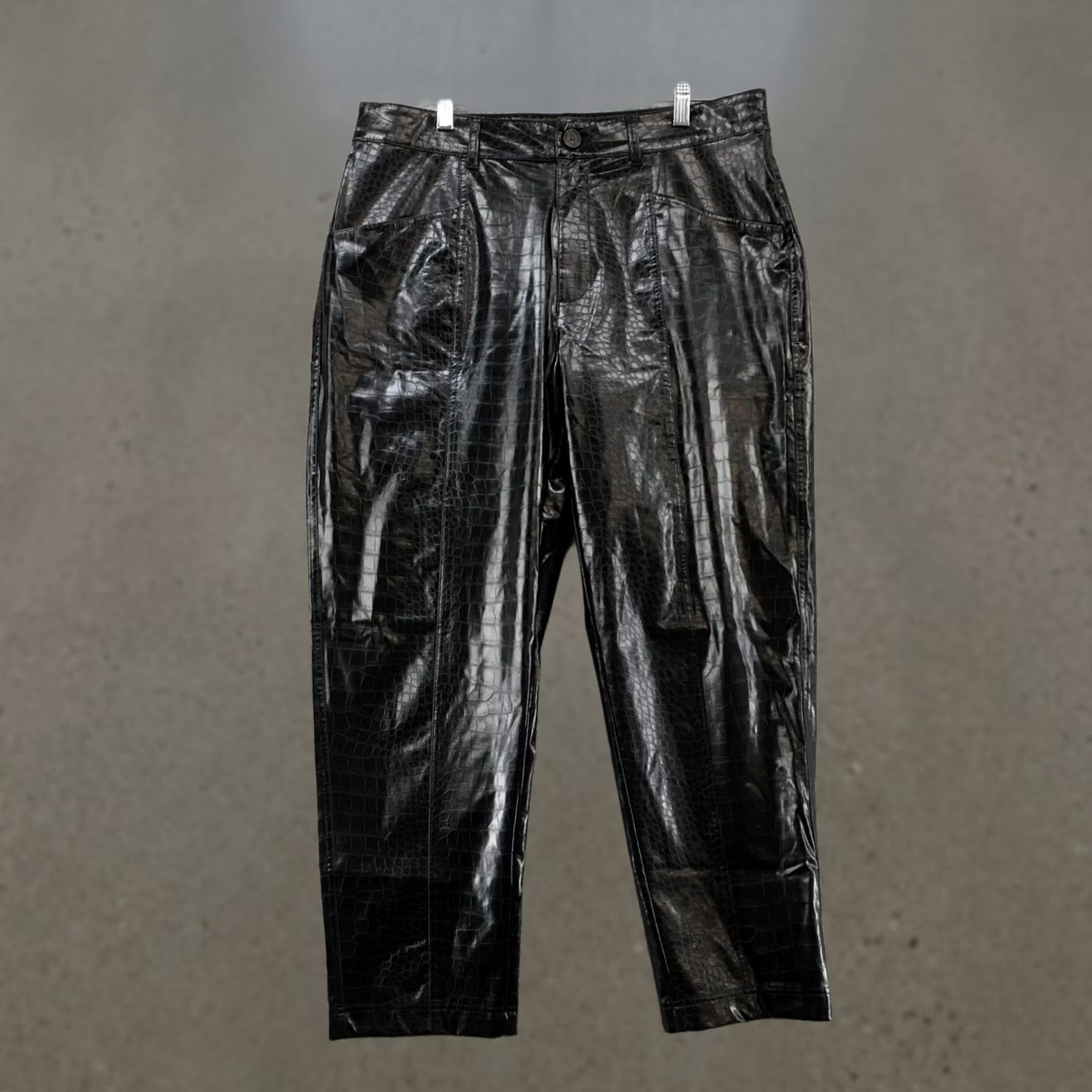 Vintage A New Day Faux Leather Pants Womens 14 Black High Rise Reptile Animal Print Tapered Pants Womens 14 Black High Rise Size 36" / US 14 / IT 50 - 1 Thumbnail