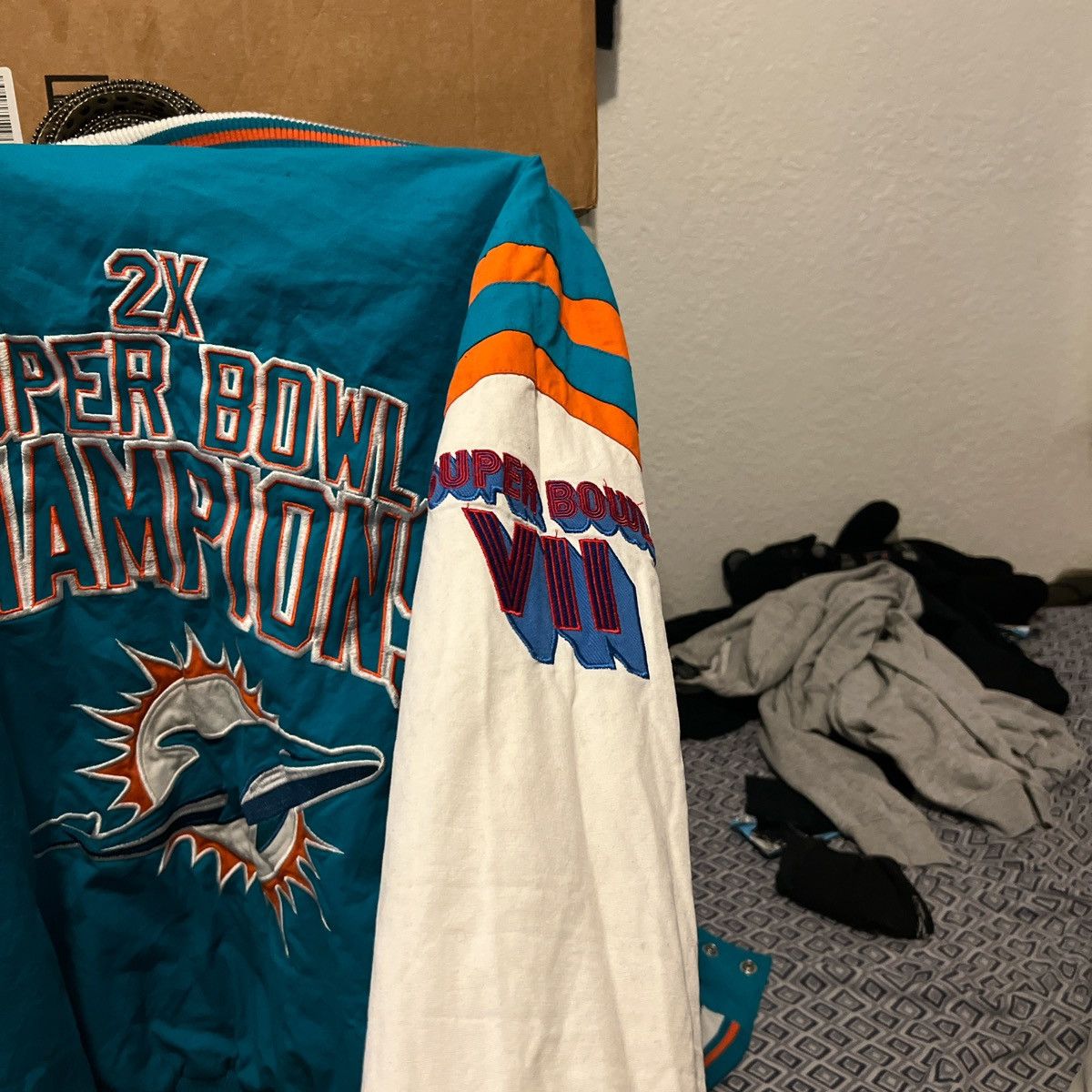 NFL Miami dolphins varsity Size US XXL / EU 58 / 5 - 3 Thumbnail