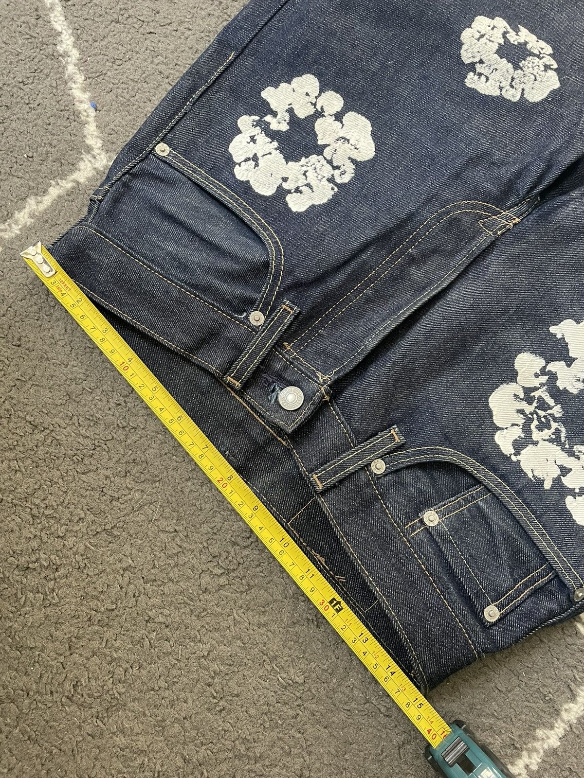 DENIM TEARS × Levi's Denim Tears Selvedge Raw Wreath 29 Size US 29 - 3 Thumbnail