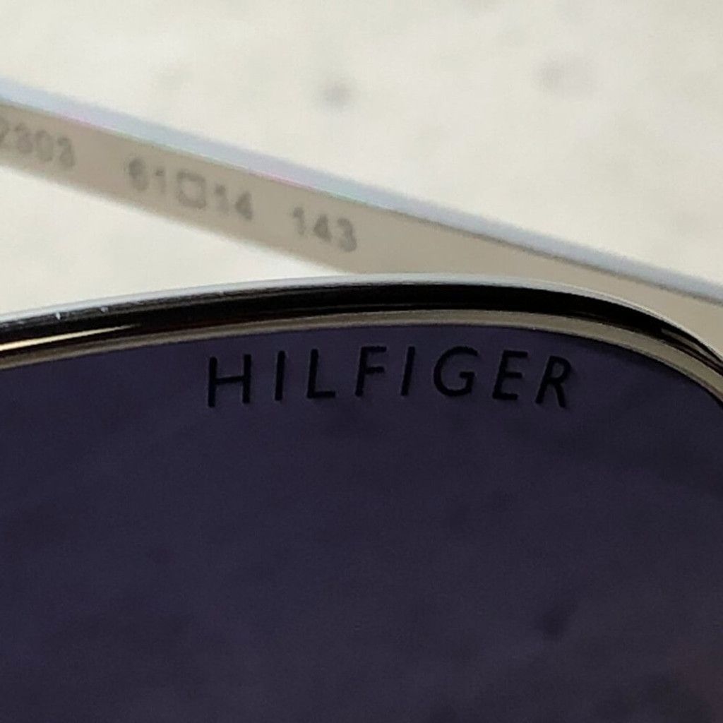 Tommy Hilfiger Tommy Hilfiger Silver & Black Texturized Aviator Sunglasses Size ONE SIZE - 6 Thumbnail