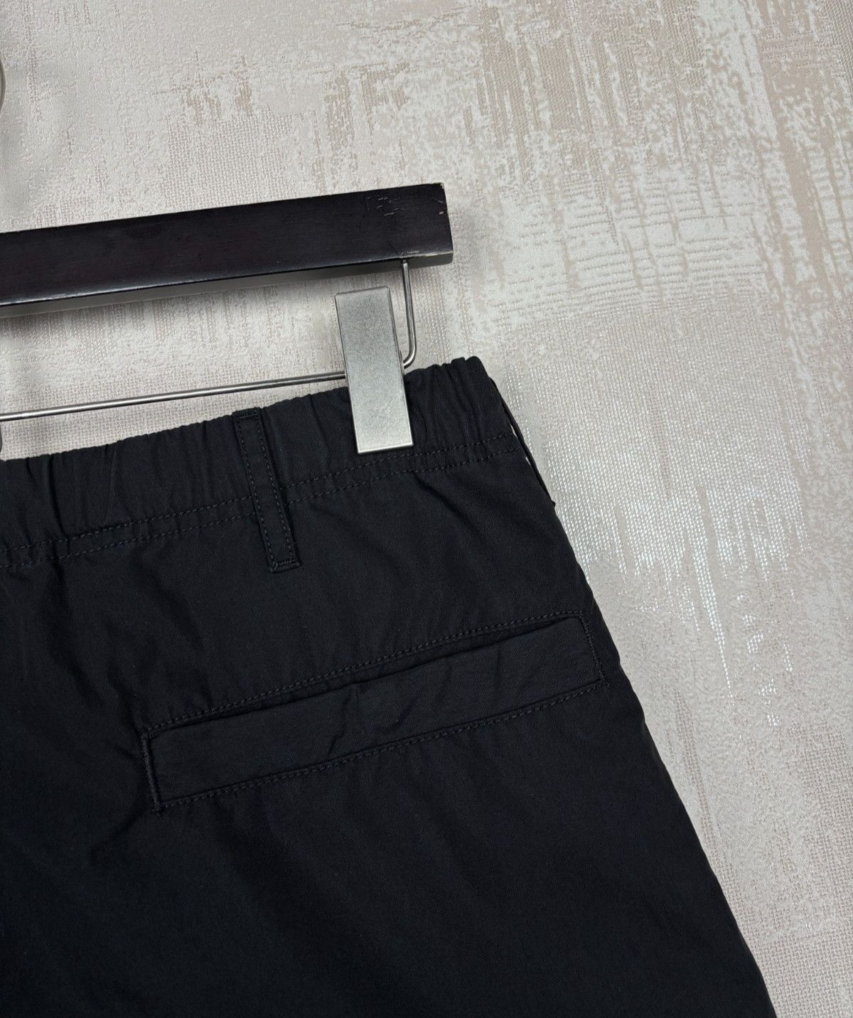 Uniqlo Uniqlo U Utility Cargo Pants Size S fits to W30–32 Size US 30 / EU 46 - 20 Thumbnail