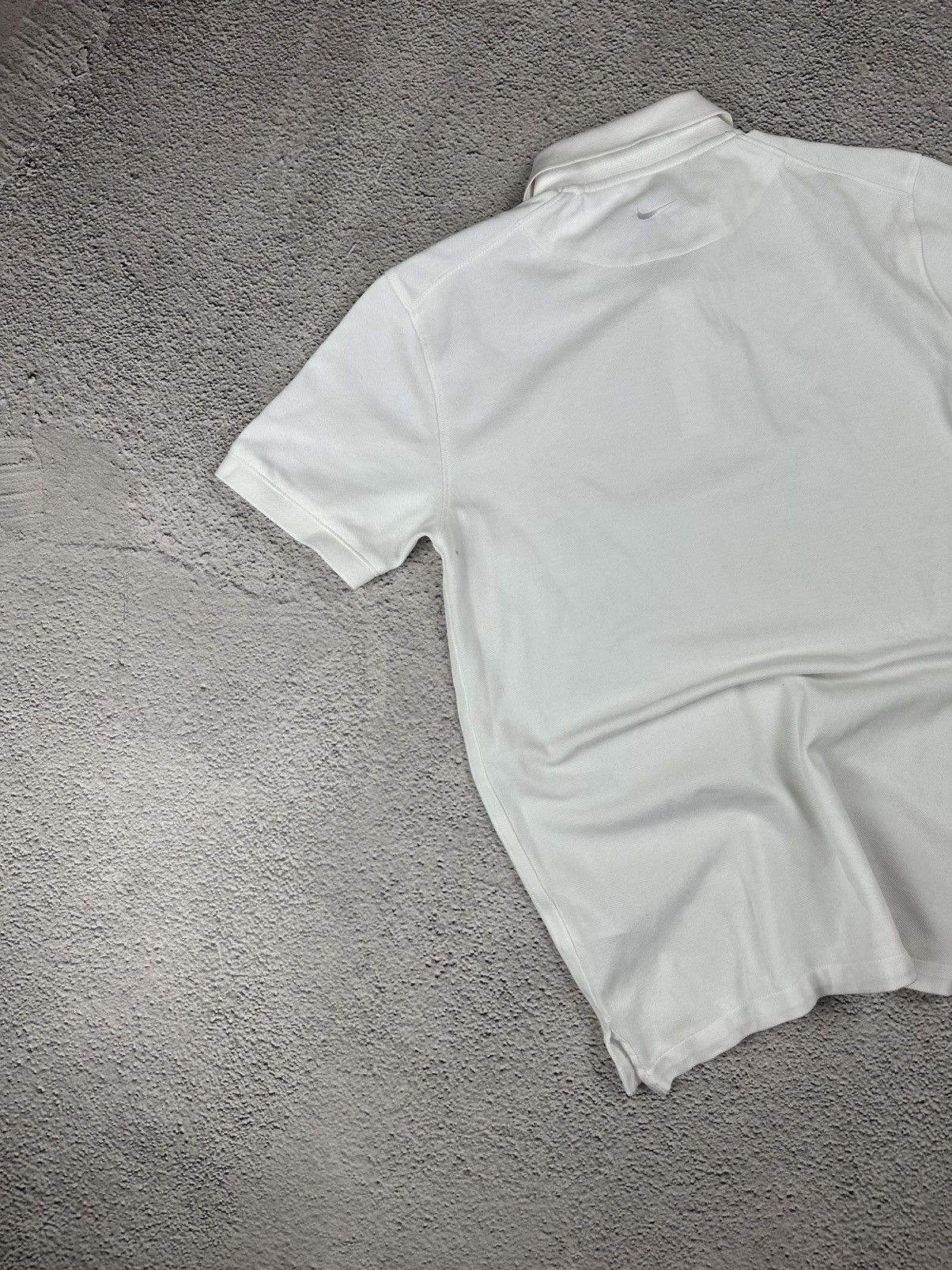 Nike Vintage Nike Court Polo Dri-Fit Golf Y2K Logo SK8 Style Size US S / EU 44-46 / 1 - 8 Thumbnail