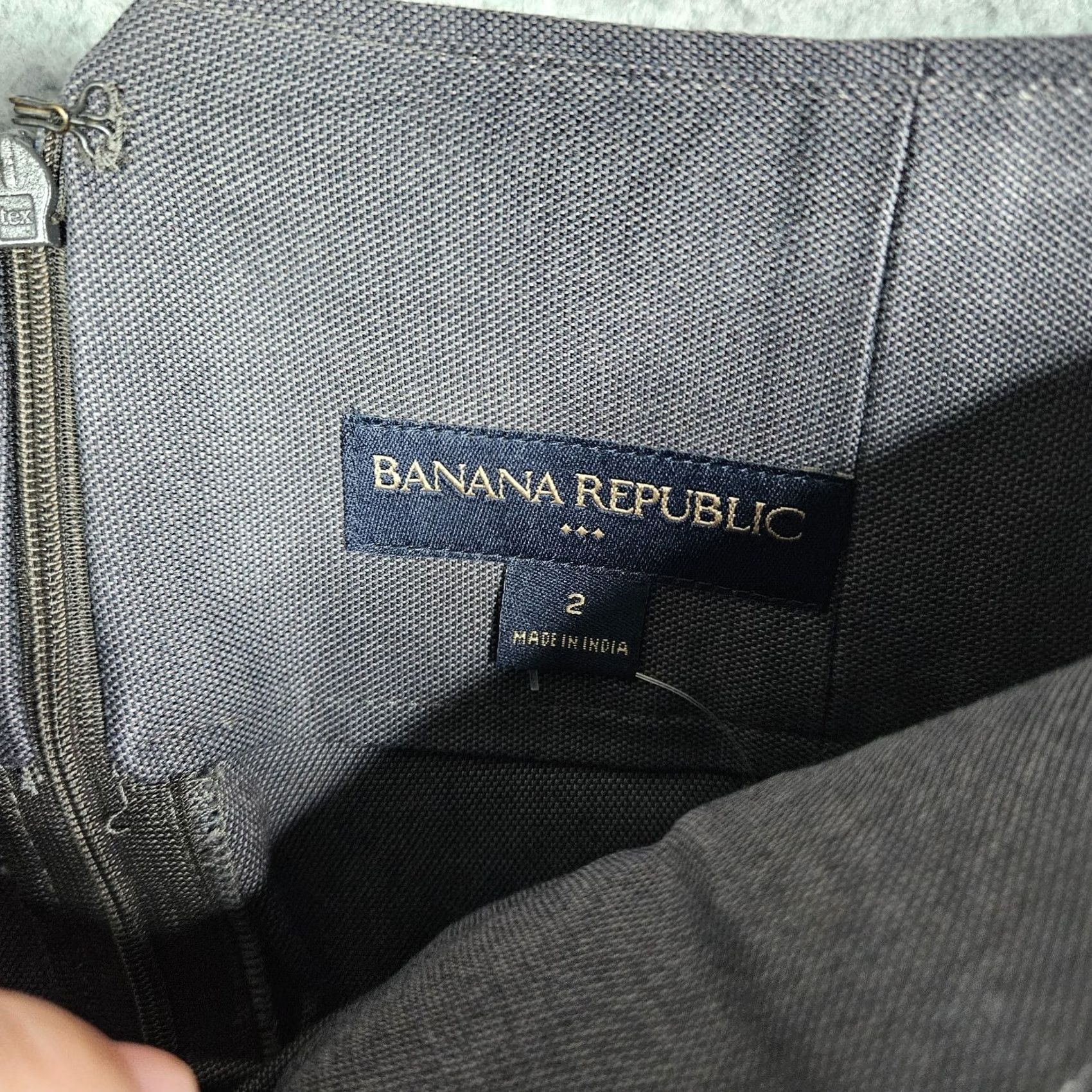 Banana Republic Banana Republic Women’s Gray Pencil Skirt Size 2 Regular A-Line Short Solid Cotton Spandex NEW Mens? Size 26" / US 2 / IT 38 - 5 Thumbnail