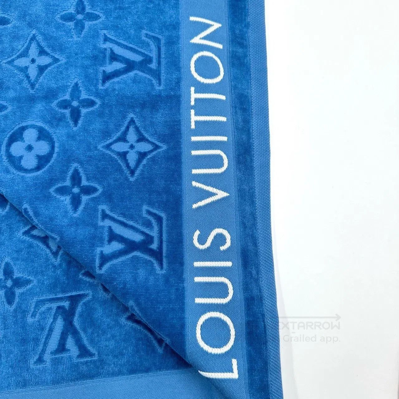 Louis Vuitton Louis Vuitton Monogram Blue Beach Towel. Size ONE SIZE - 7 Thumbnail