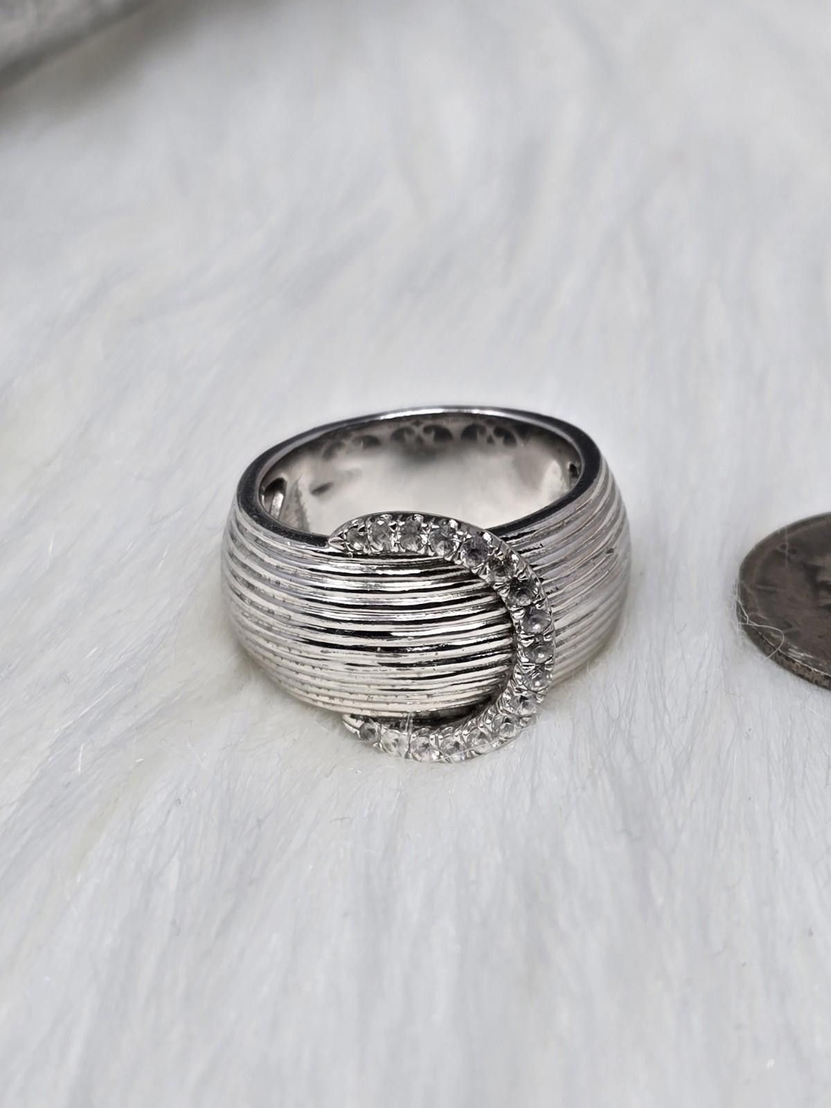 Other Gabriel & Co 925 Silver Wide Ribbed White Topaz Ring Size 7 Size ONE SIZE - 1 Thumbnail