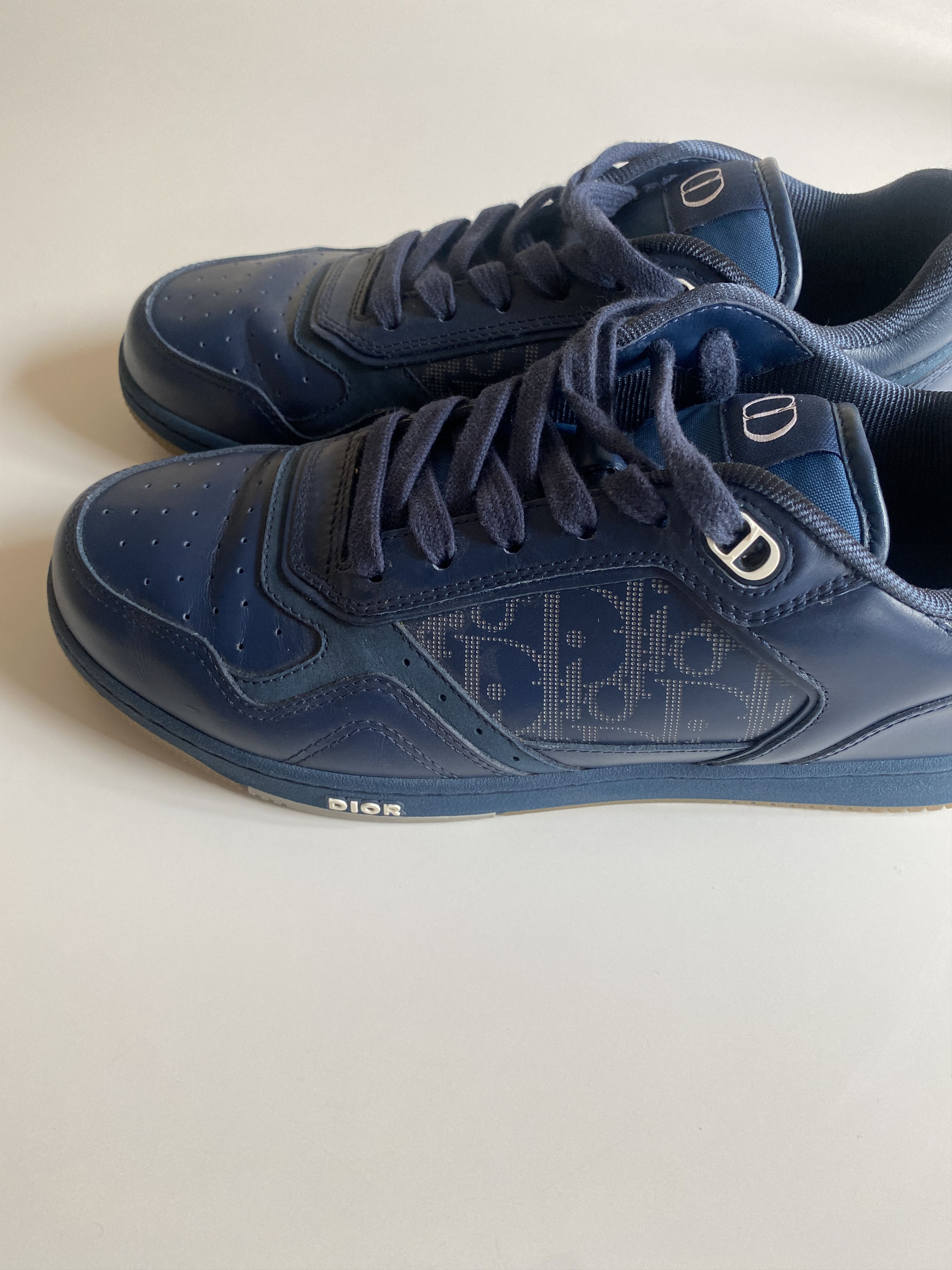 Dior Dior b27 Size US 7 / EU 40 - 2 Thumbnail