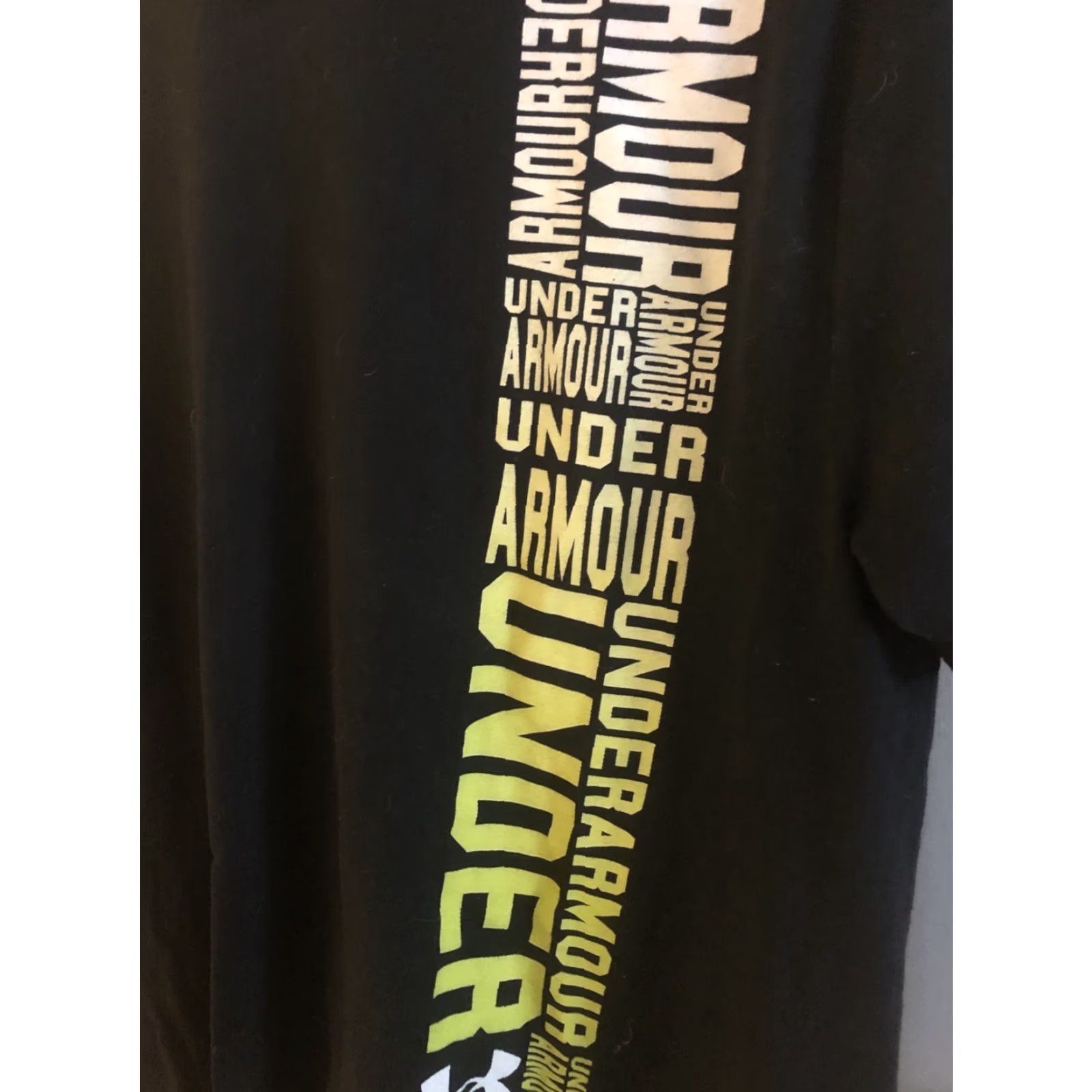 Under Armour Under Armour HeatGear Mens M Short Sleeve T-Shirt Black Logo Graphic Shirt Crew Neck Size US M / EU 48-50 / 2 - 3 Thumbnail