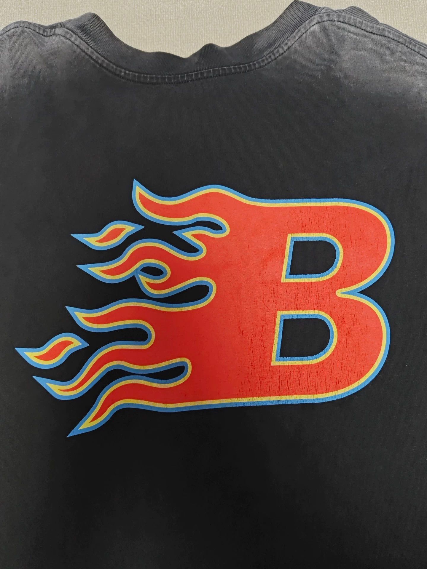 Balenciaga Balenciaga Falme Flames Double Wear Vintage Short Sleeve T- Size US L / EU 52-54 / 3 - 4 Thumbnail