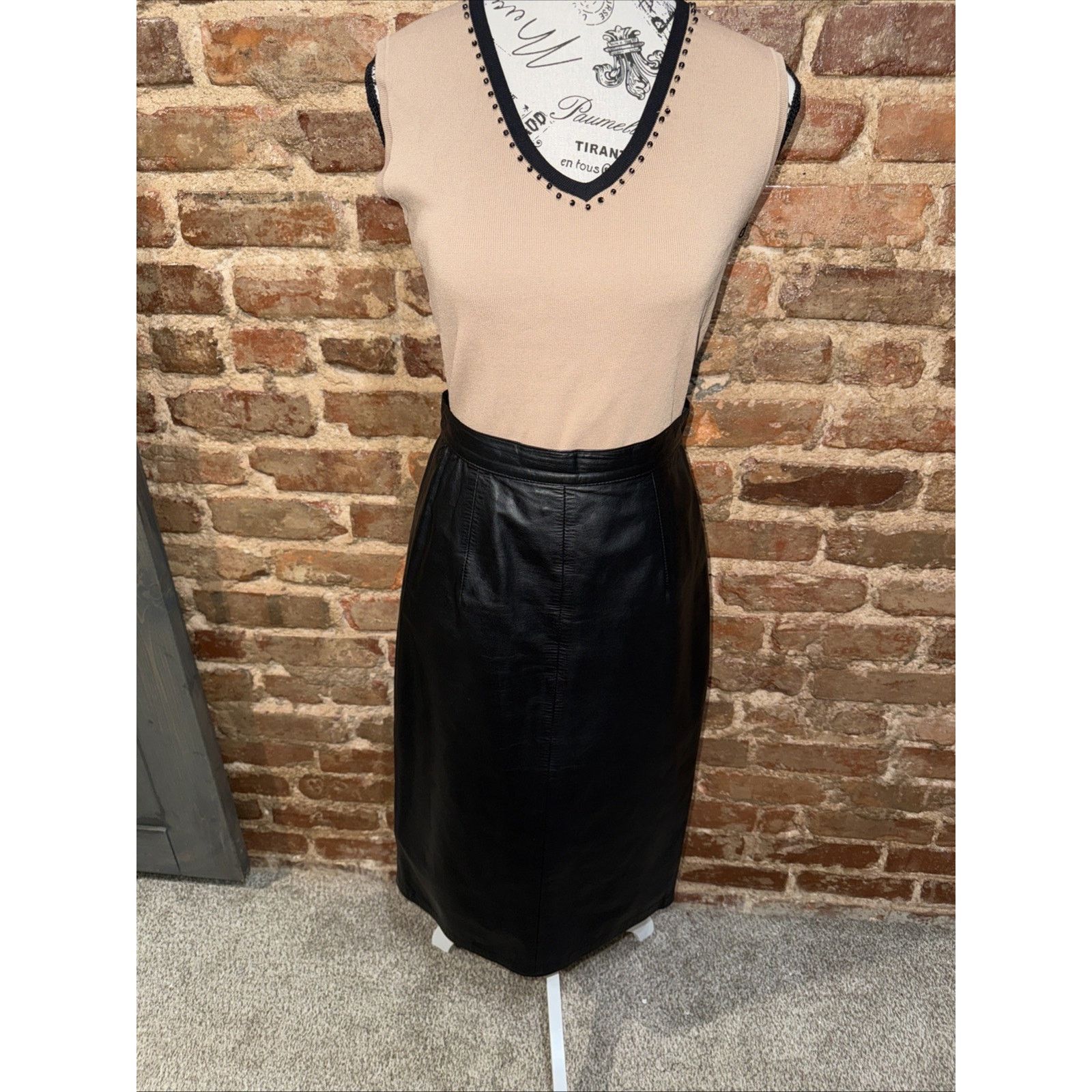 CEDARS VINTAGE Black Leather Midi Skirt Lined Sz 8 Mob Wife
