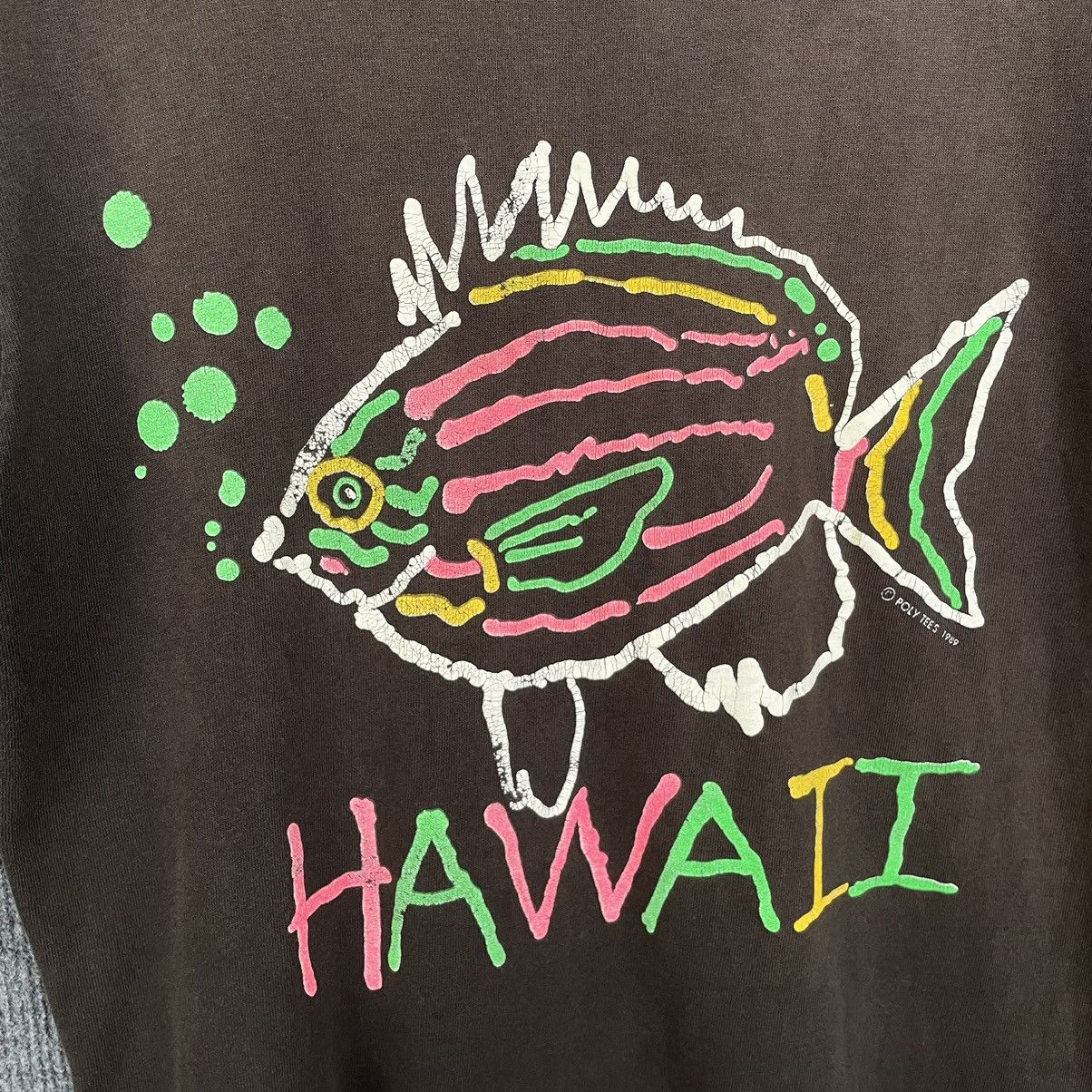 Vintage Vintage 1989 Hawaii Polytees Sunfaded Black T Shirt Size US M / EU 48-50 / 2 - 2 Thumbnail