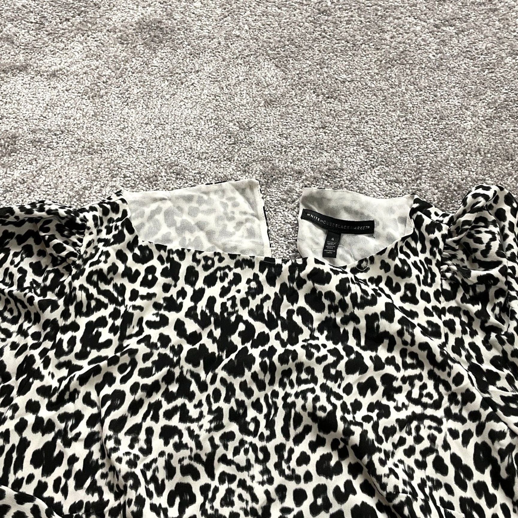 White House Black Market White House Black Market Blouse Womens 4 White Black Animal Print Ladies Size S / US 4 / IT 40 - 3 Thumbnail