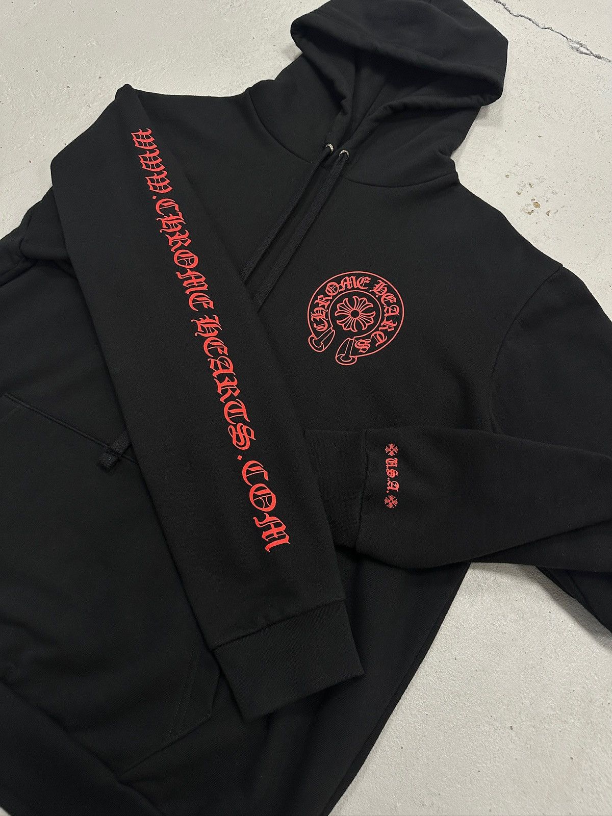 Chrome Hearts Chrome Hearts Horseshoe Logo Hoodie Black Red Size US L / EU 52-54 / 3 - 4 Thumbnail