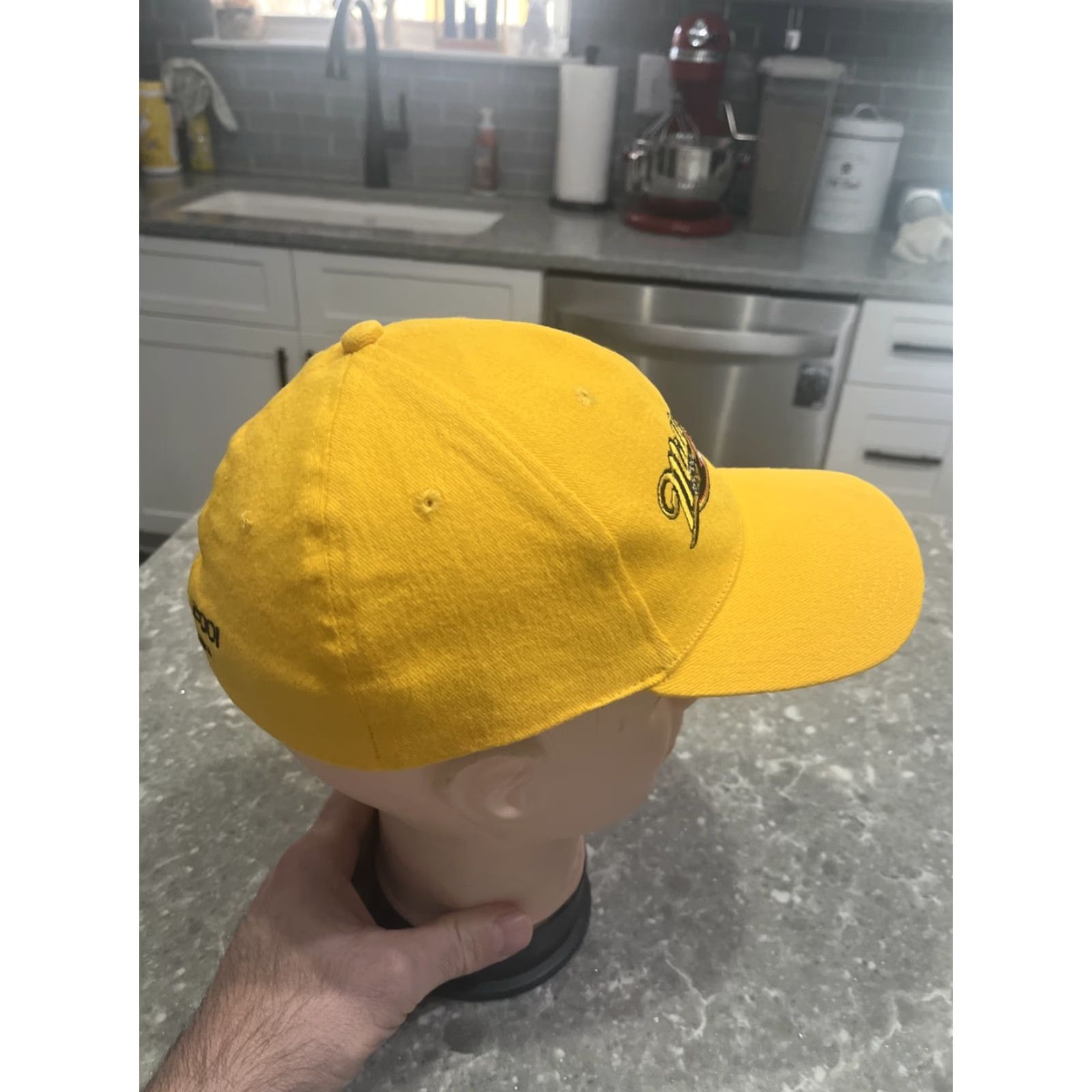 Vintage VINTAGE Indy Car Hat Racing Motorsport Miller Beer Gold Coast Australia 2001 A Size ONE SIZE - 5 Thumbnail