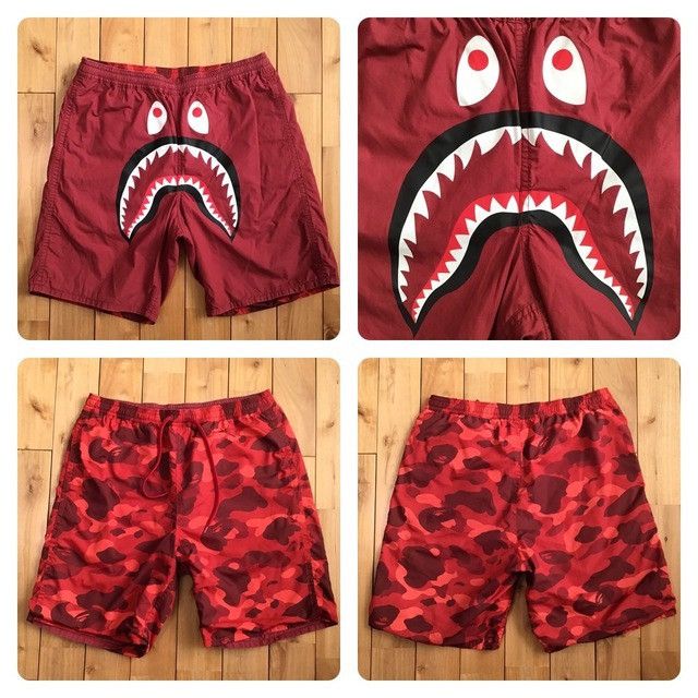 Bape 🔥Reversible BAPE Shark shorts Red camo a bathing ape ★size L Size US 34 / EU 50 - 1 Thumbnail