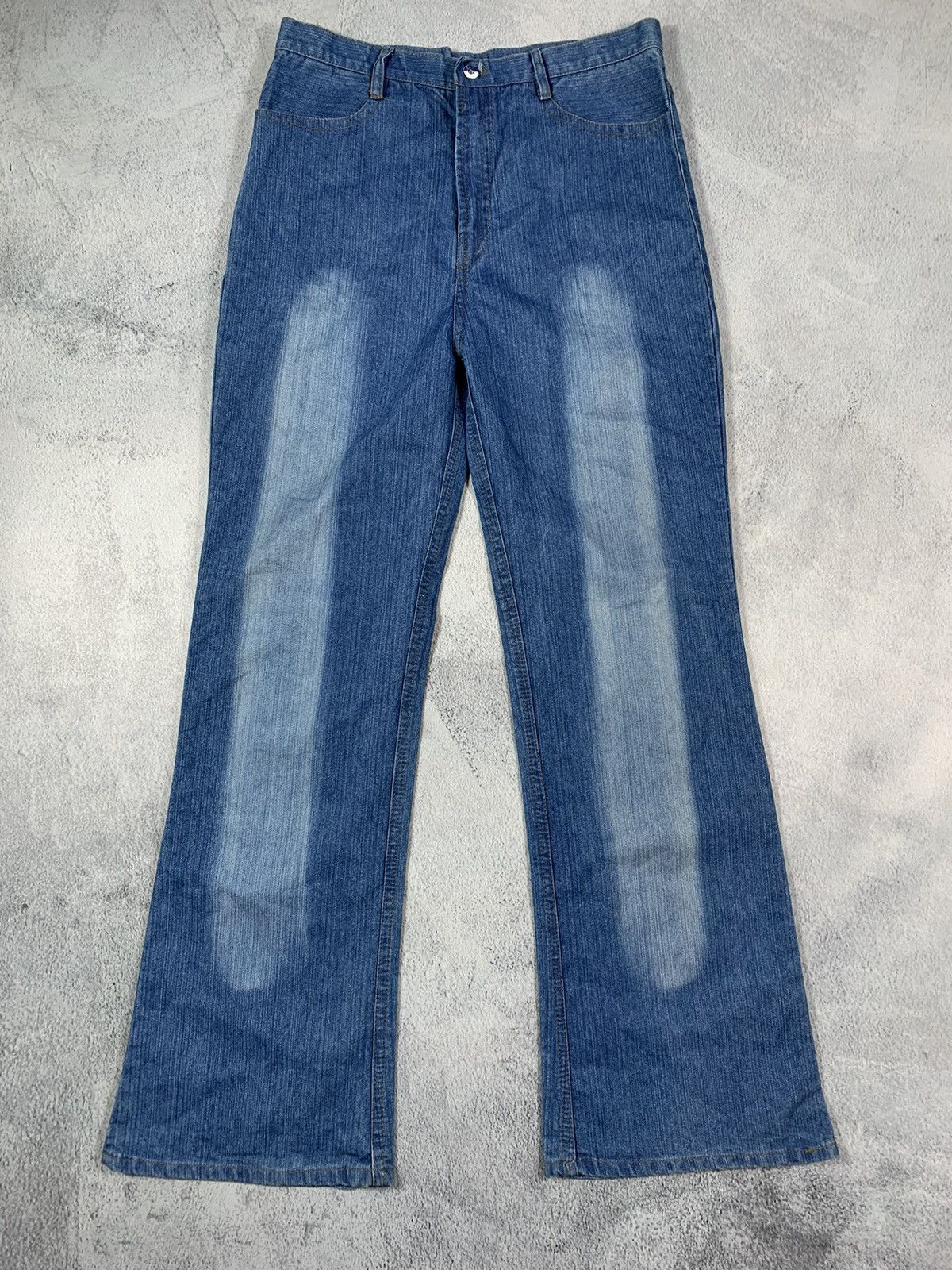 Japanese Brand × Vintage Vintage Y2K Japanese wide flared faded jeans denim size 30 Size US 30 / EU 46 - 1 Thumbnail