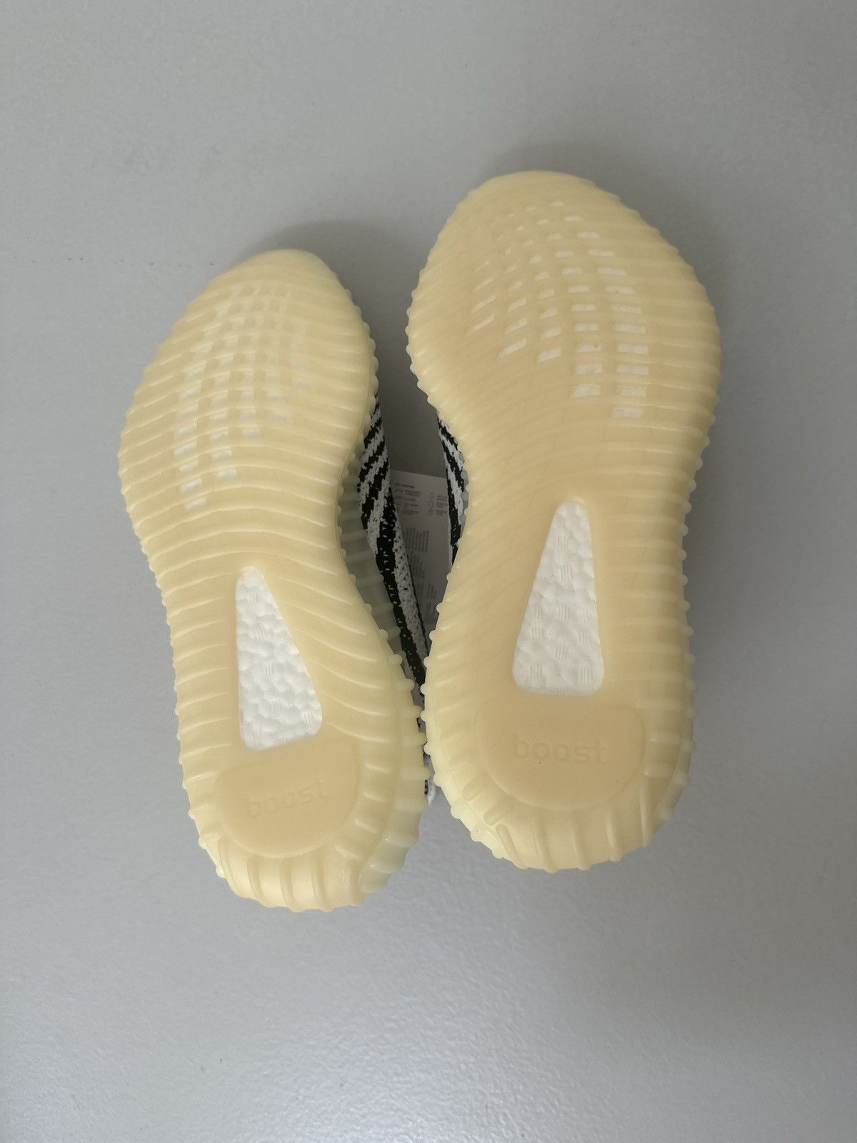 Adidas × Yeezy Yeezy boost 350 V2 brand new Size US 9 / EU 42 - 2 Thumbnail