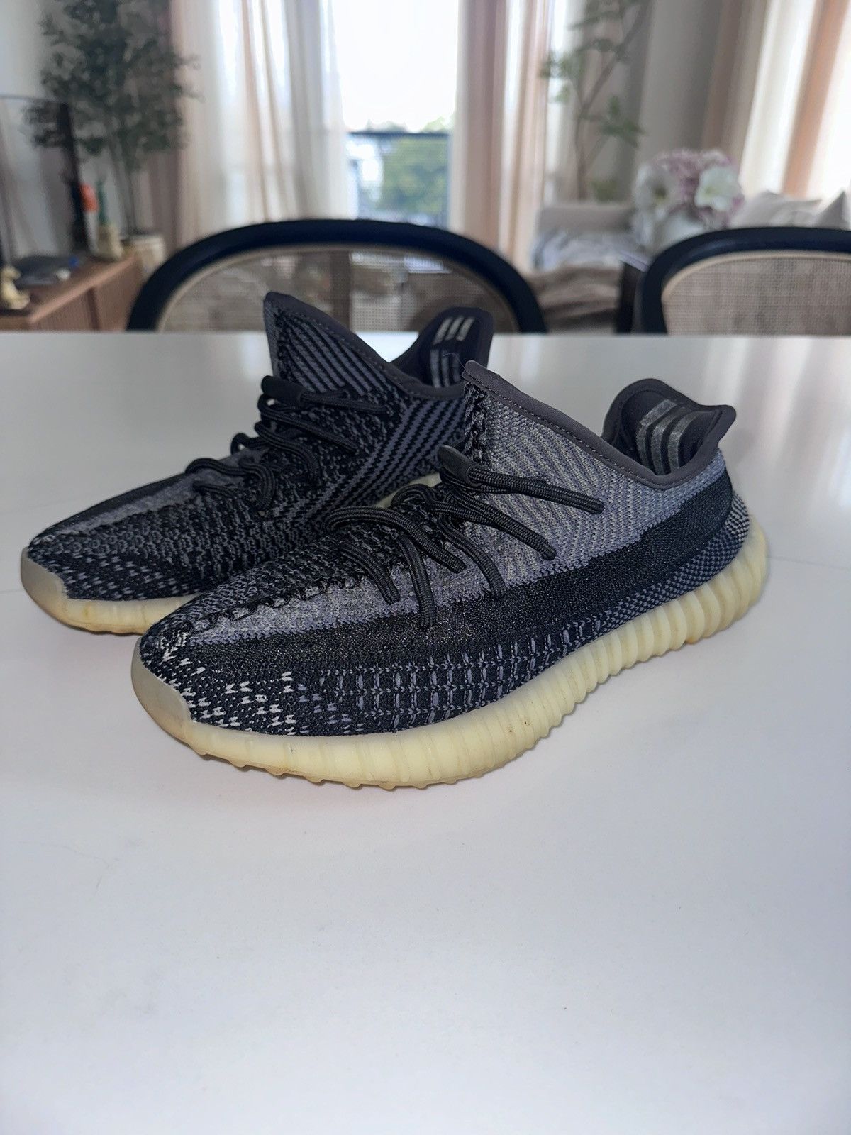 Yeezy ADIDAS YEEZY BOOST 350 V2 CARBON SIZE 7 Size US 7 / EU 40 - 1 Thumbnail