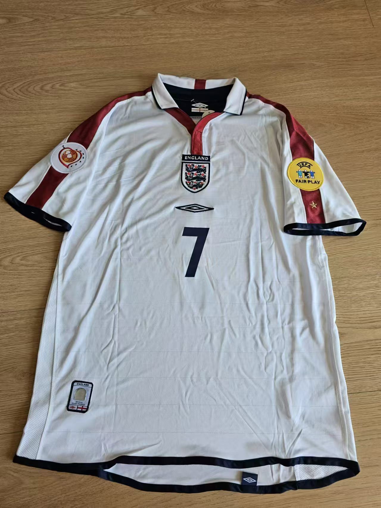 Umbro 2004 England #7 David Beckham Jersey Home Size US L / EU 52-54 / 3 - 2 Thumbnail