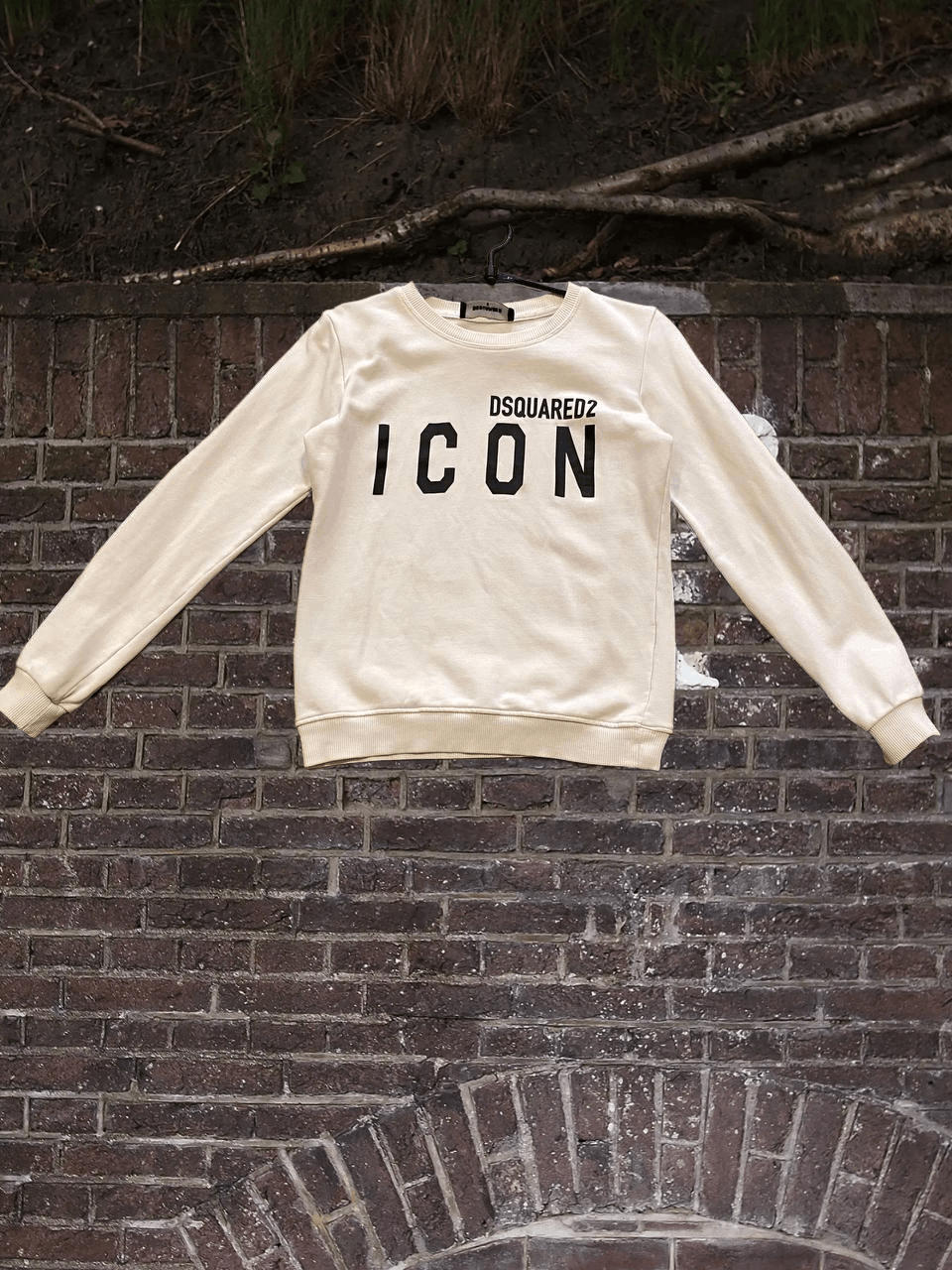 Dsquared2 Y2K white Vintage ICON Sweaters DSQUARED2 Size US S / EU 44-46 / 1 - 1 Thumbnail