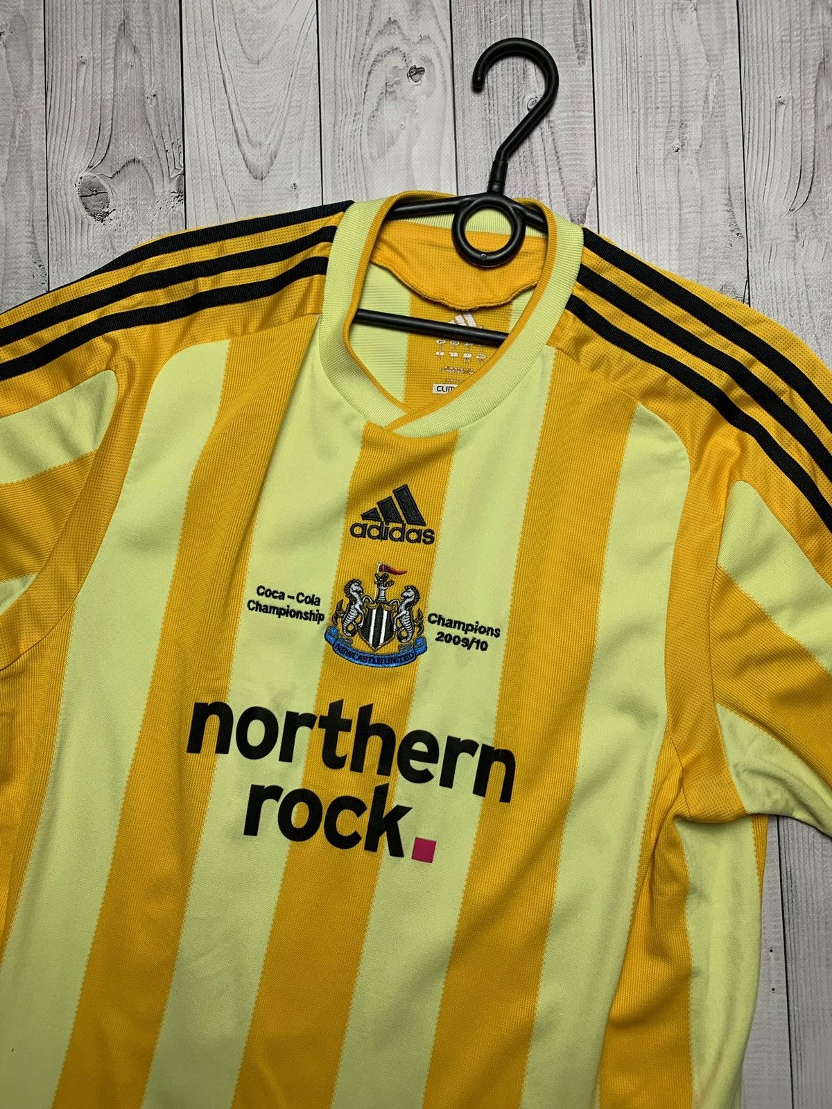 Adidas × Vintage Vintage adidas New Castle United soccer jersey Champions2010 Size US L / EU 52-54 / 3 - 2 Thumbnail
