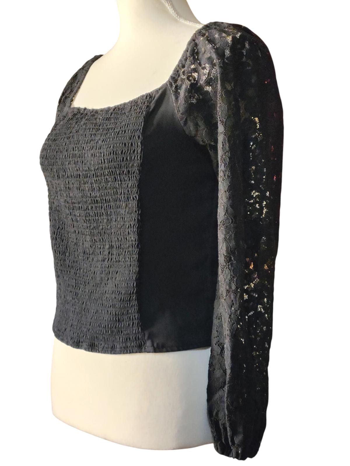 Abercrombie & Fitch Abercrombie & Fitch Women's Smocked Lace-Sleeve Top Size L / US 10 / IT 46 - 5 Thumbnail