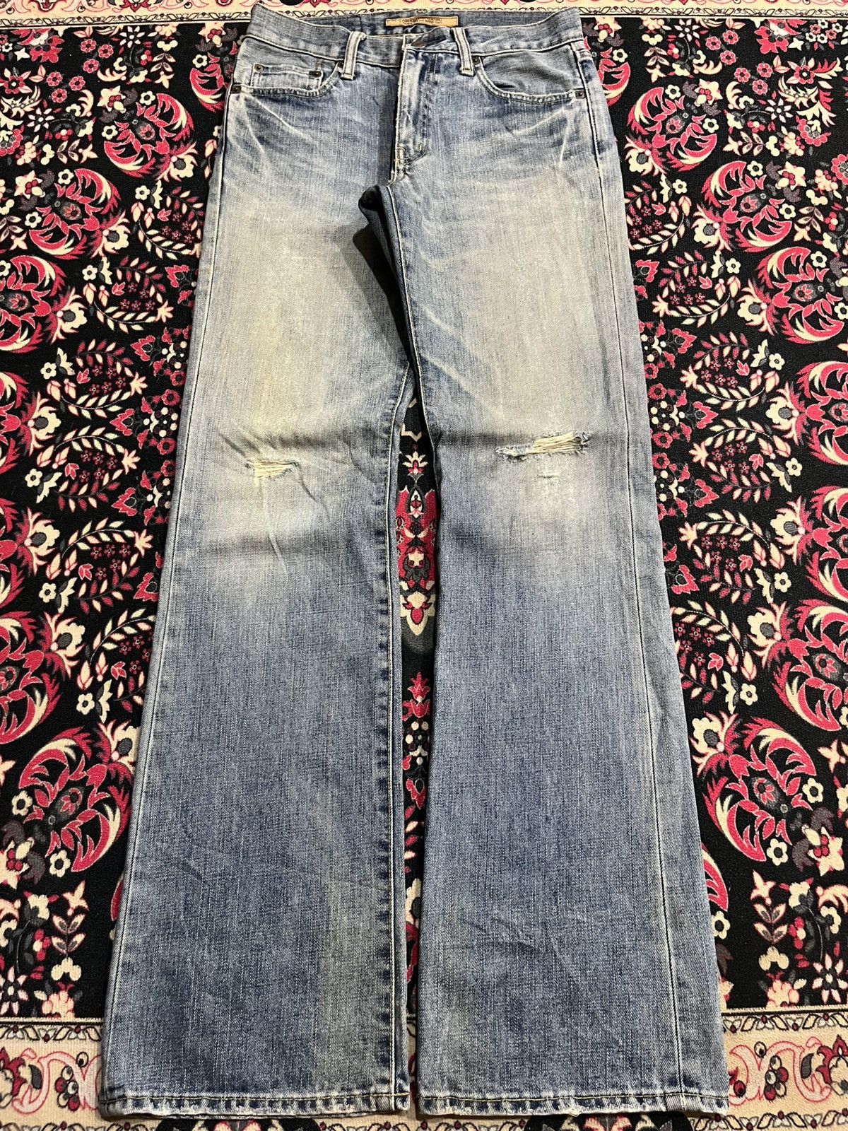 Uniqlo B002 Bootcut Flare Light Blue Washed Distressed Jeans