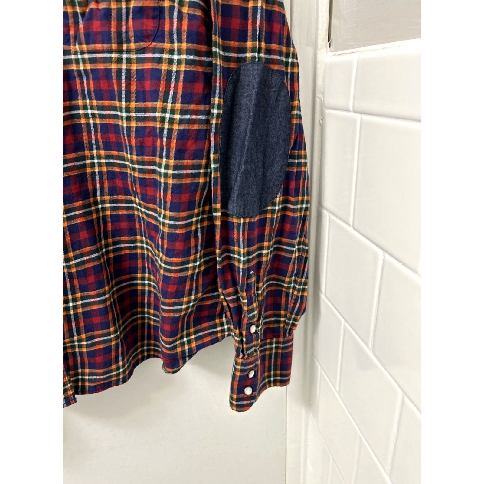 Orvis Orvis Shirt Womens L Multicolor Plaid Snap Button Down Elbow Shoulder Patch L/S Casual Travel Party/Cocktail Jacket Style Outdoor Size L / US 10 / IT 46 - 5 Thumbnail