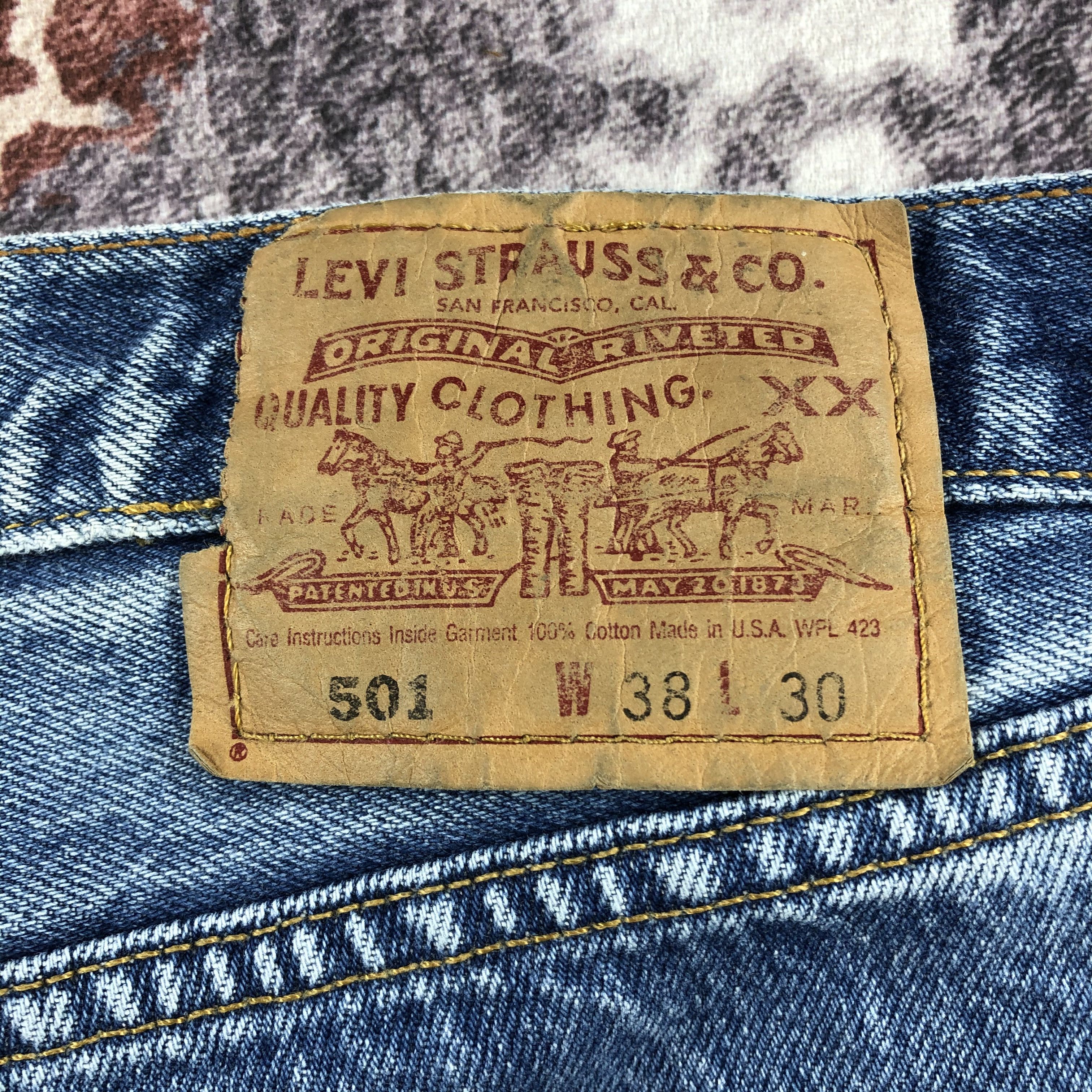 Levi's Vintage 90s Blue Wash Levis 501 Jeans-JM2401 Size US 35 - 6 Thumbnail