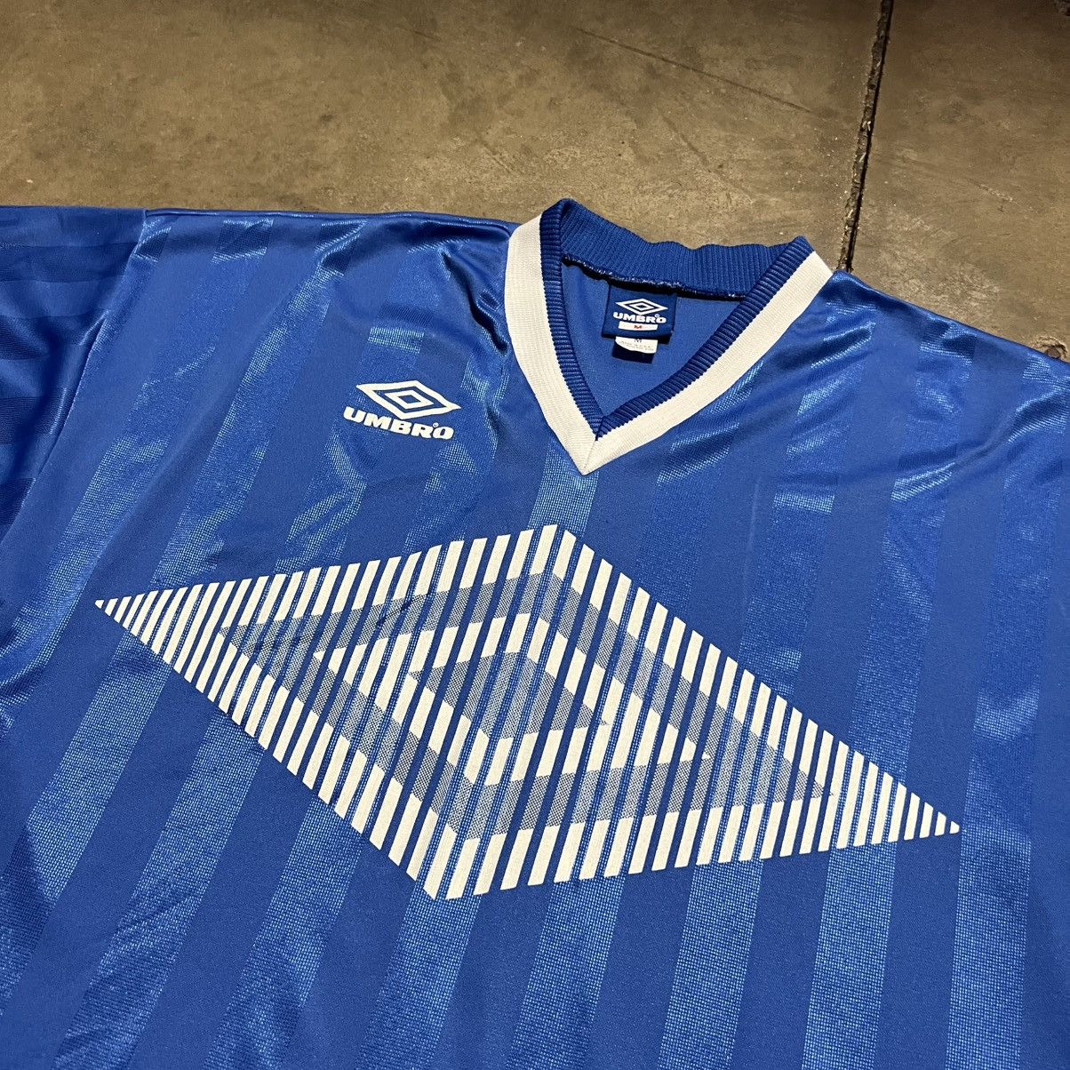 Umbro Vintage 90s Umbro Soccer Warm Up Jersey Practice USA Striped Size US M / EU 48-50 / 2 - 3 Thumbnail