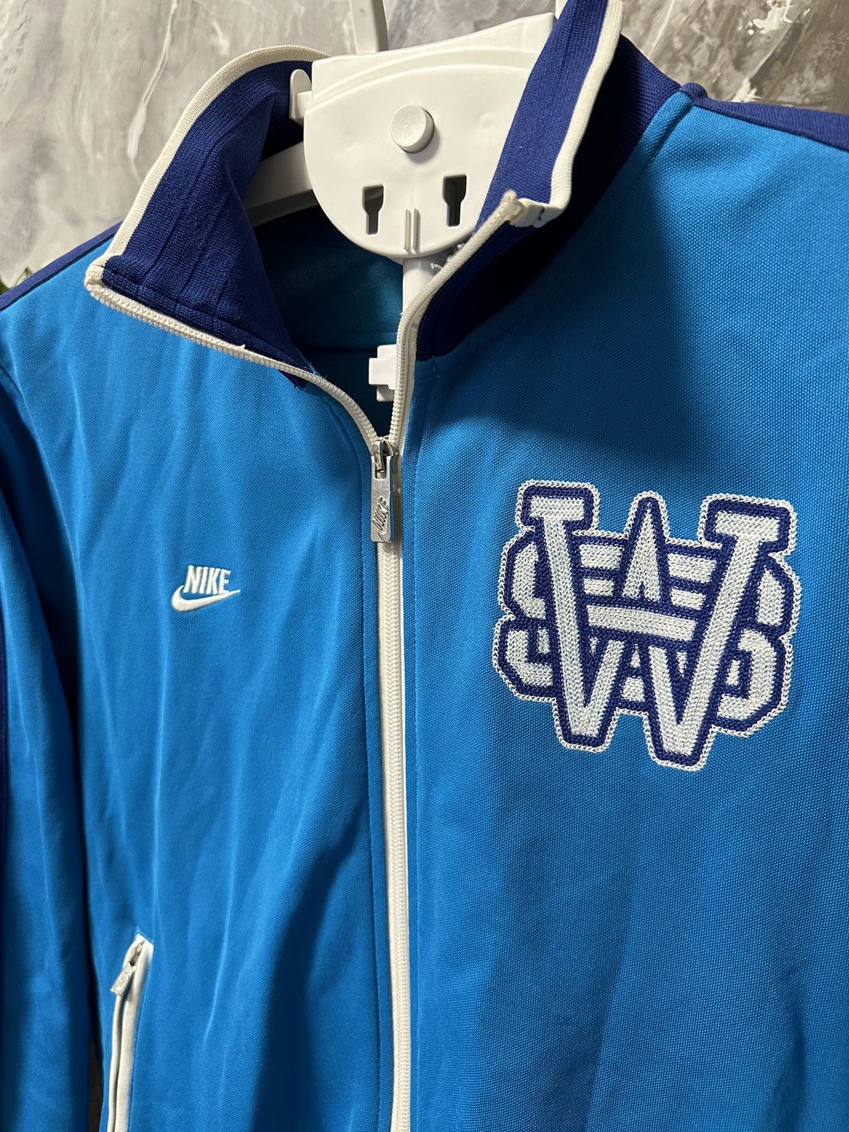 Nike Vintage Nike Sportswear Y2K Nylon Track Jacket Retro Swoosh Size US M / EU 48-50 / 2 - 3 Thumbnail