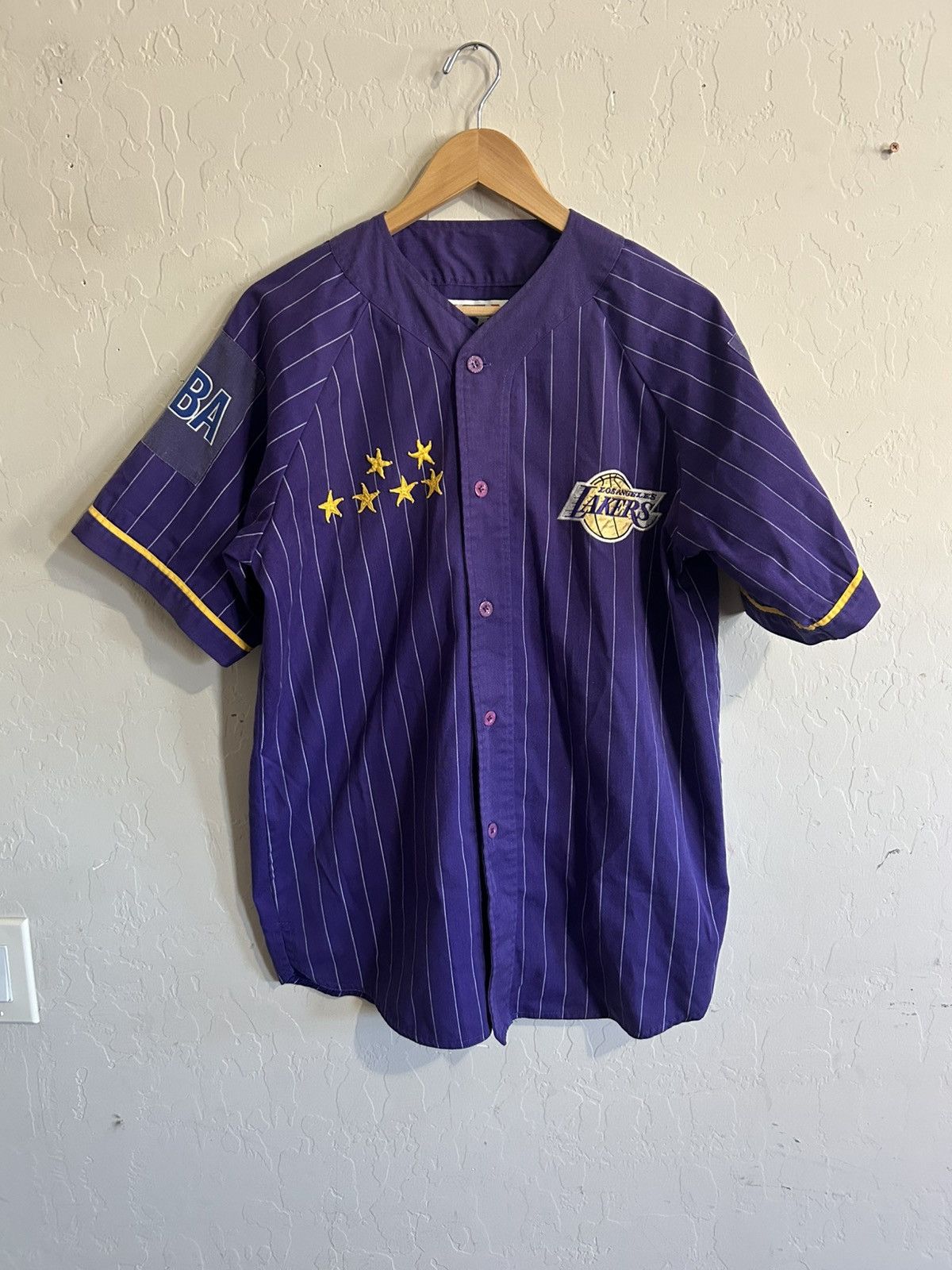 Starter Vintage Starter Los Angeles Lakers Button Up Shirt Size L Size US L / EU 52-54 / 3 - 1 Thumbnail